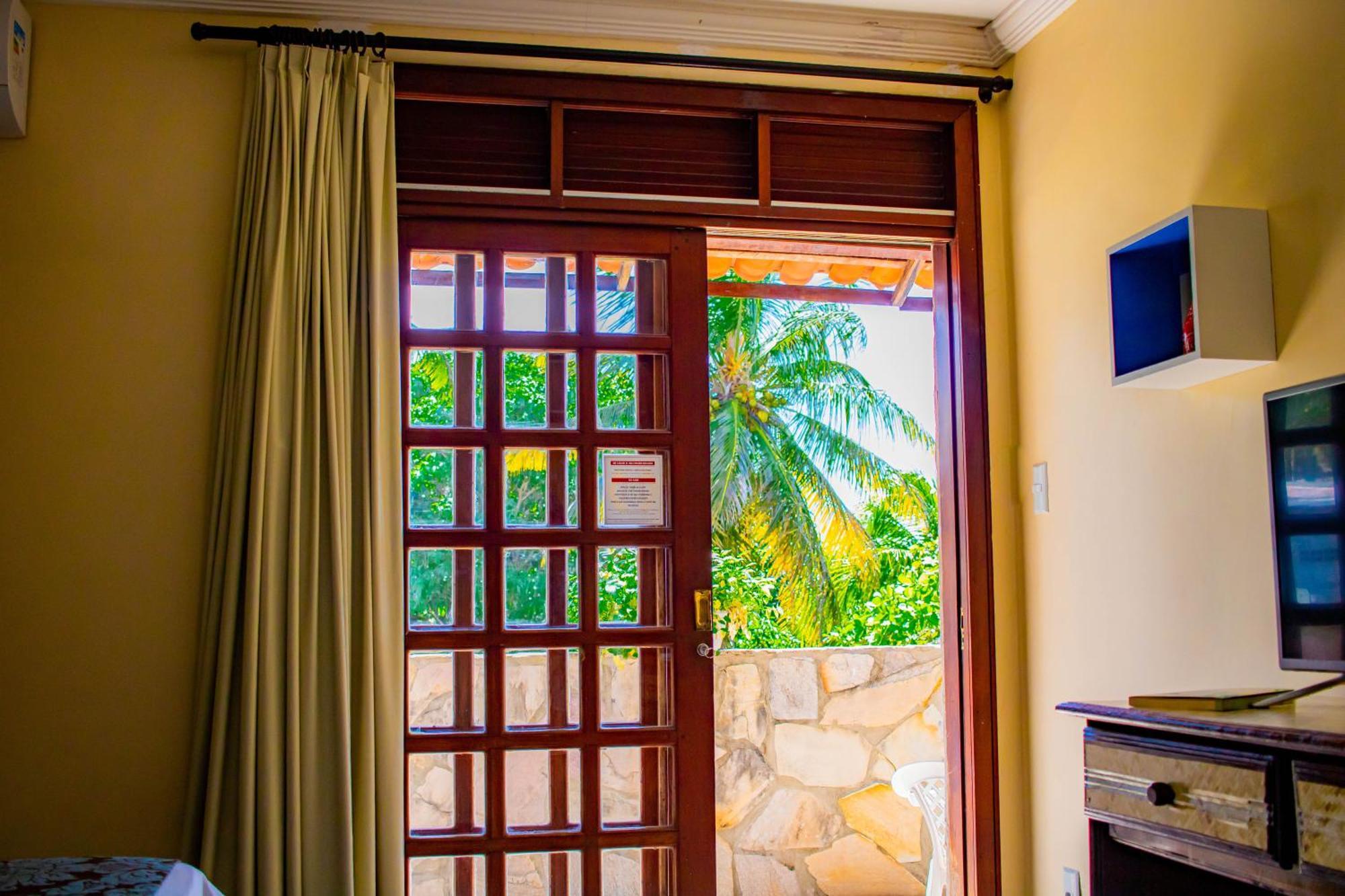 Deluxe Double Room with Side Sea View