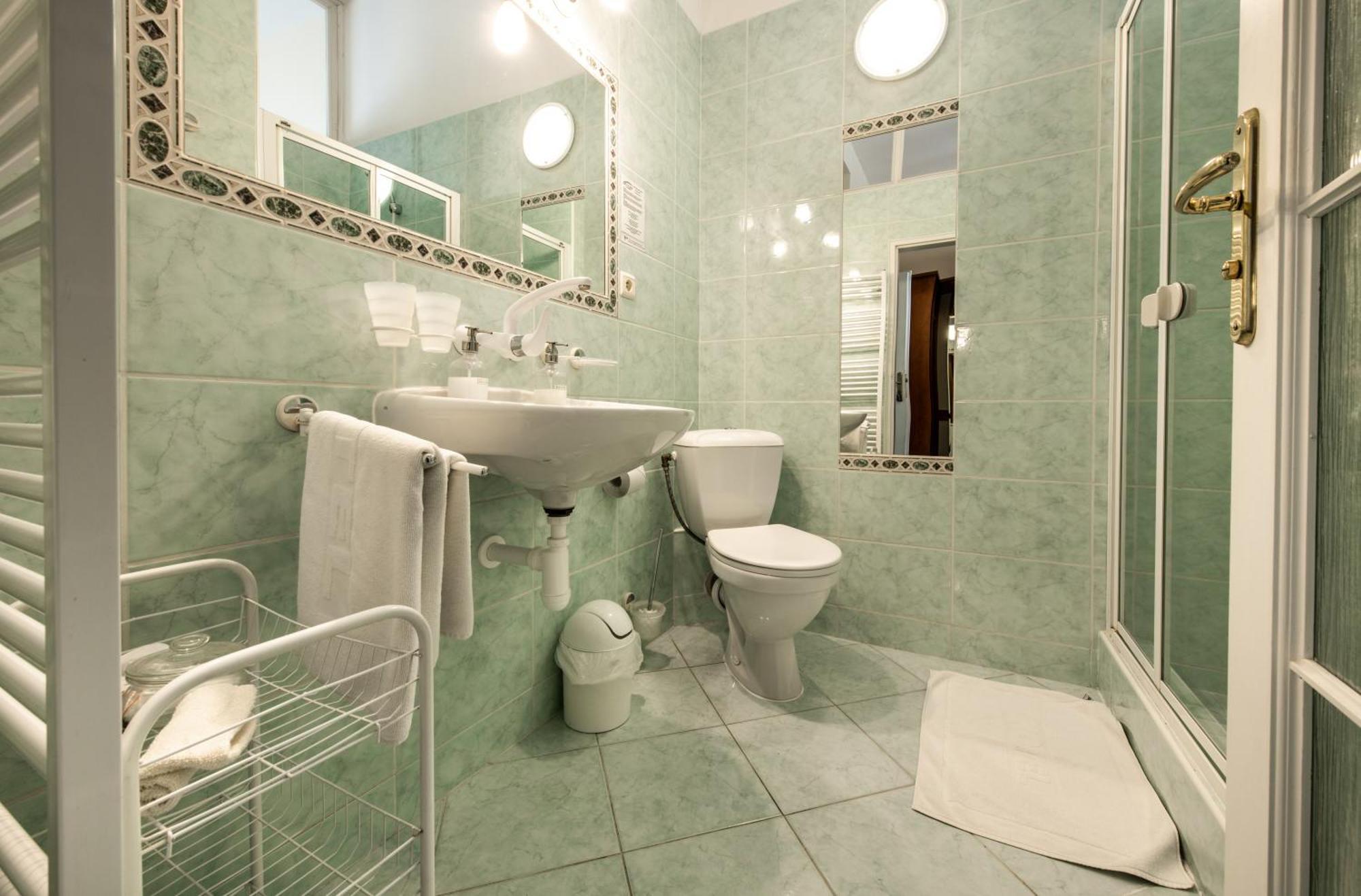 Double or Twin Room with Extra Bed