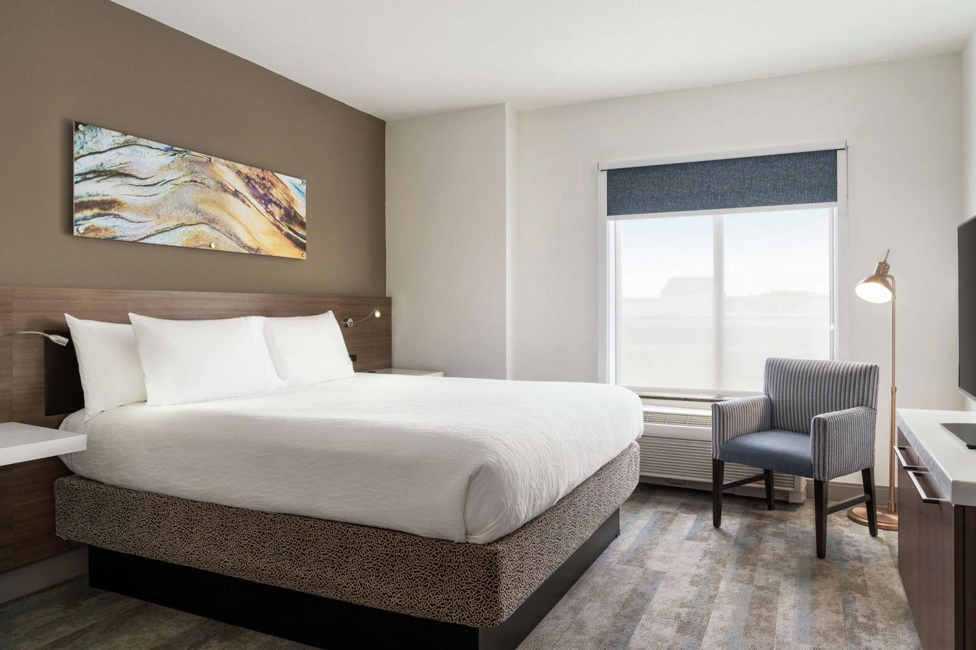 One-Bedroom King Suite