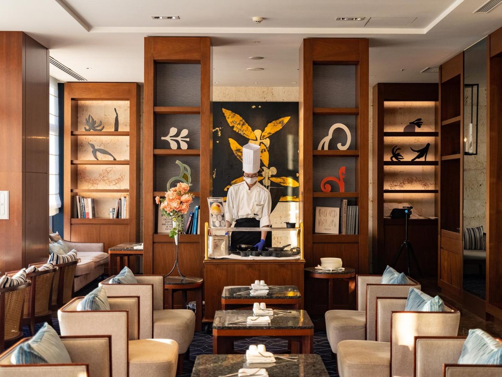 Executive Suite King Room with Lounge  Access