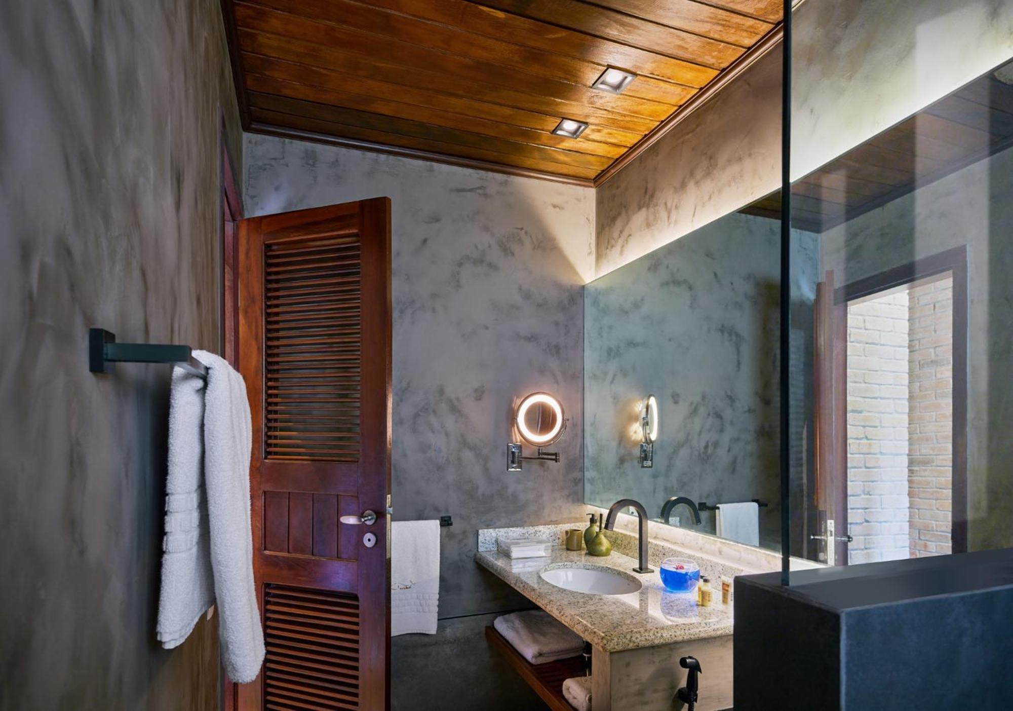 Deluxe Room with Sea View