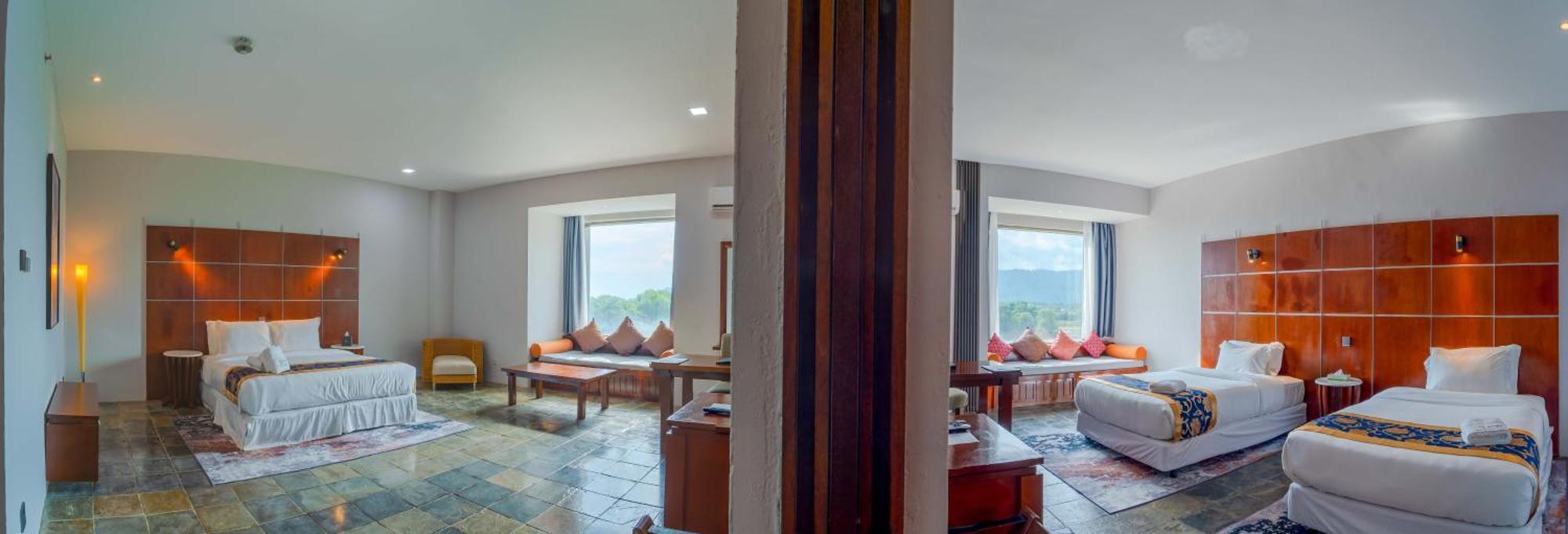 Deluxe Family Room