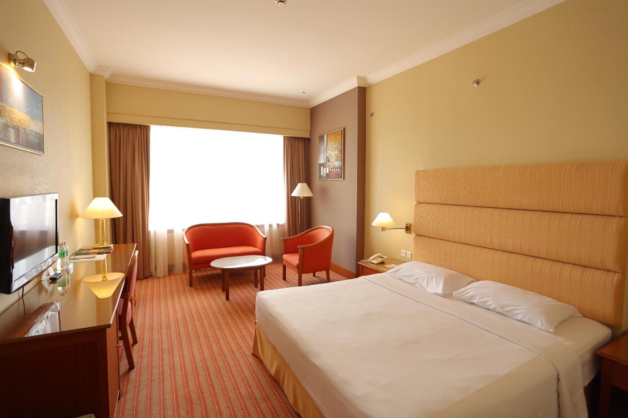 Standard King Room