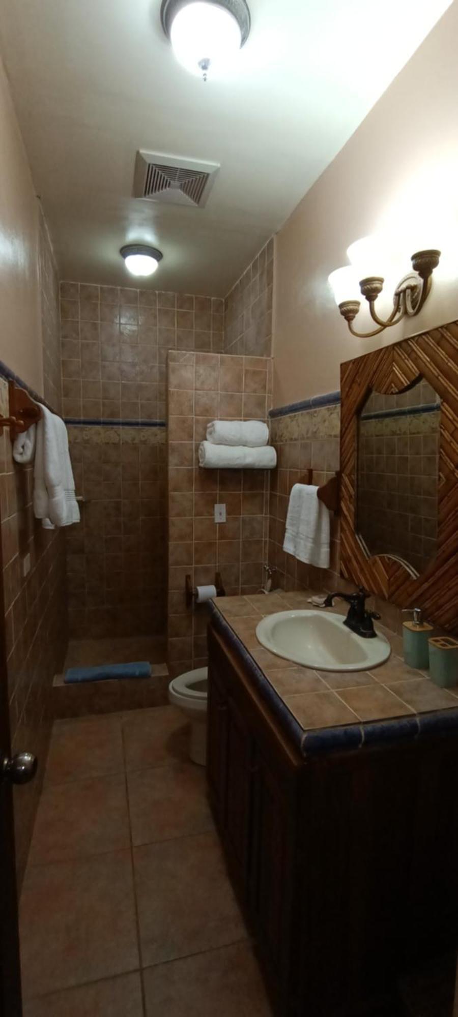 Queen Suite with Pool View