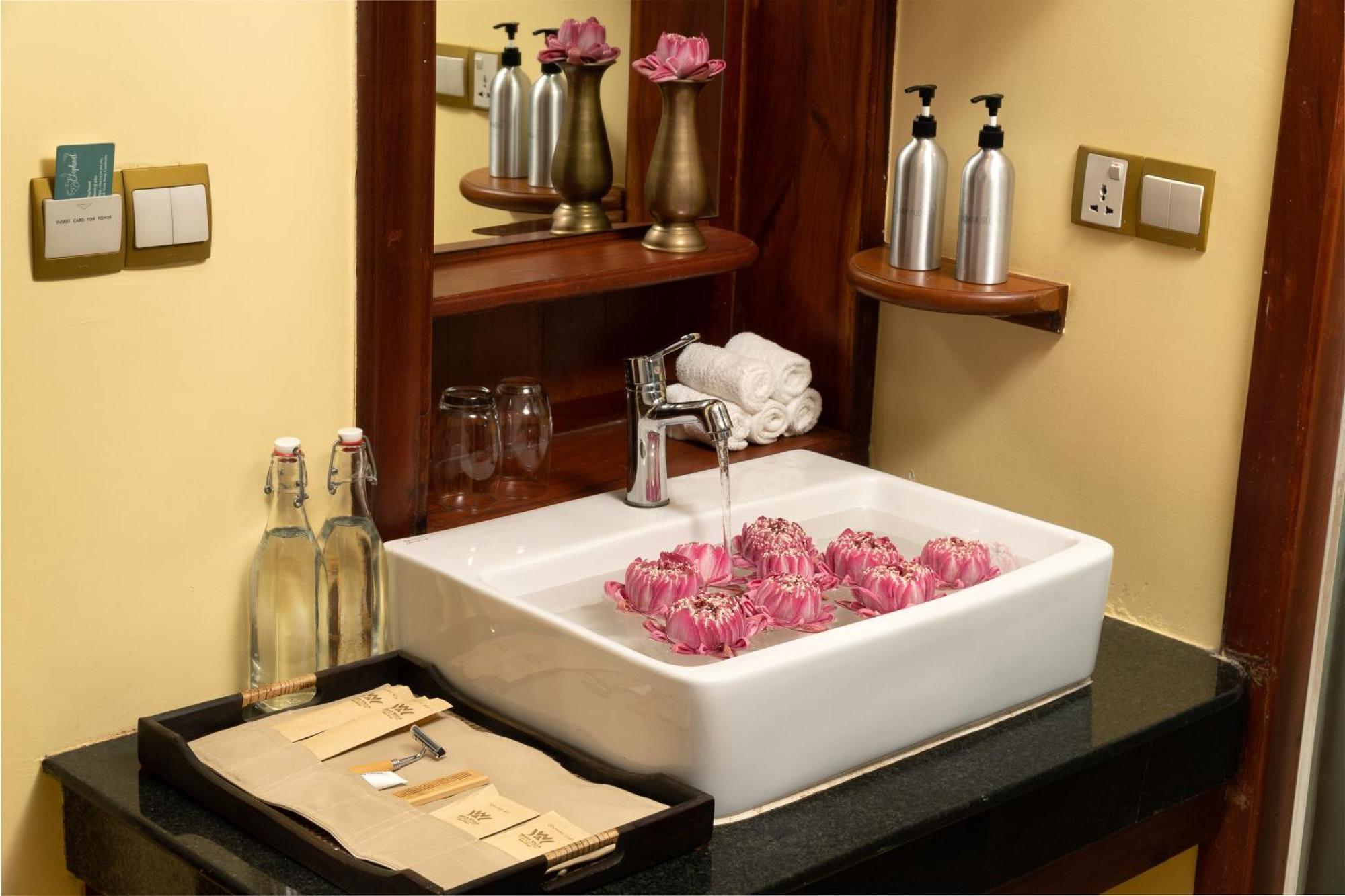 The Exclusive Villa with Private Pool + Free Workspace+ Afternoon Tea +Tree planting