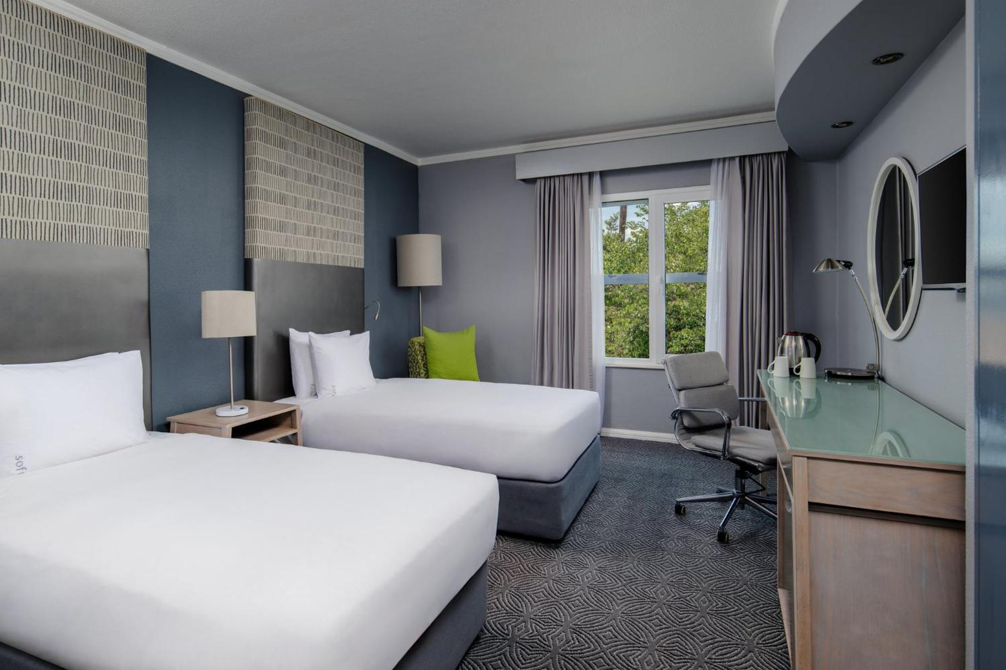 Standard Room with Two Single Beds