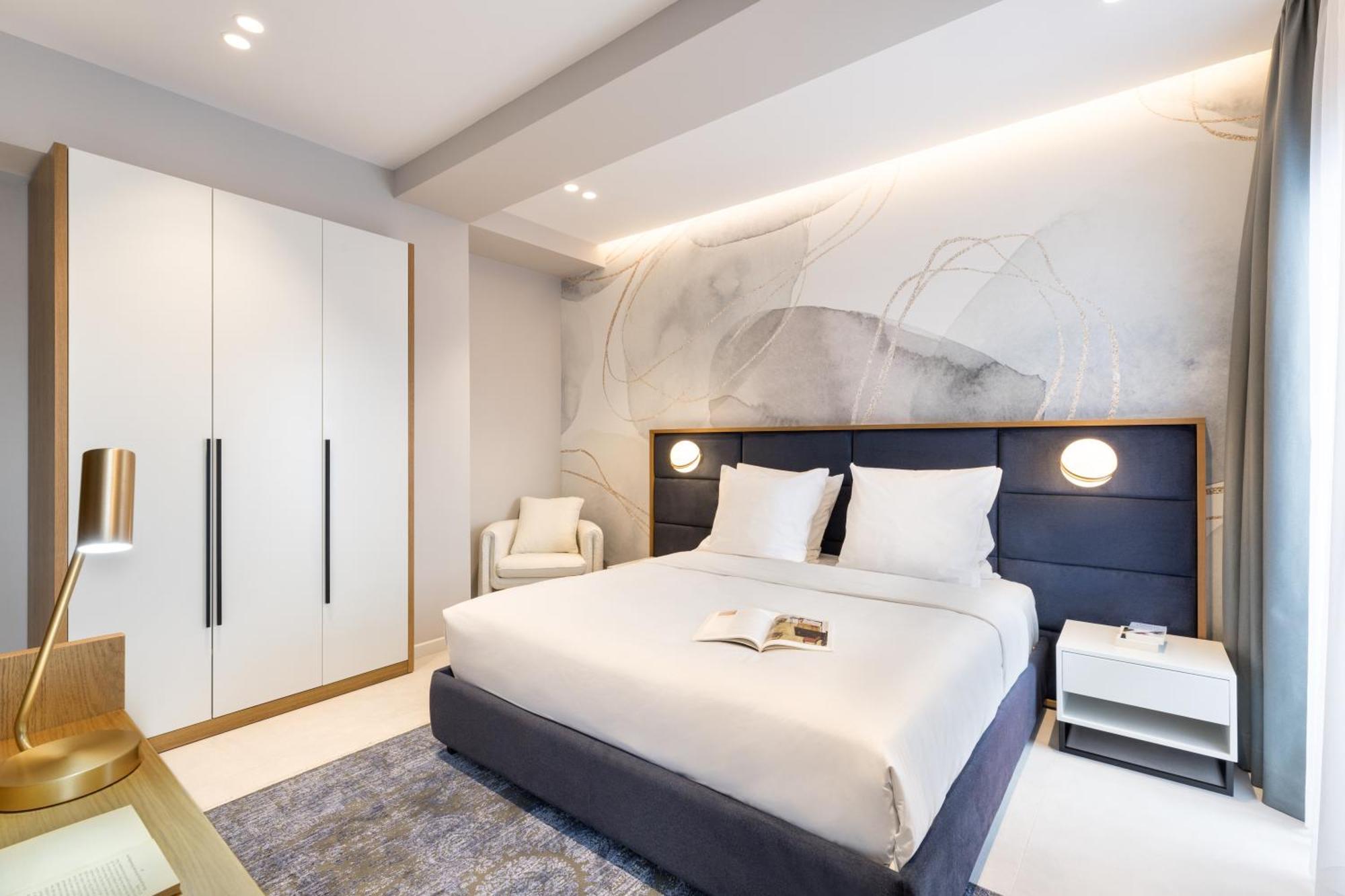 Privilege King Room with Balcony