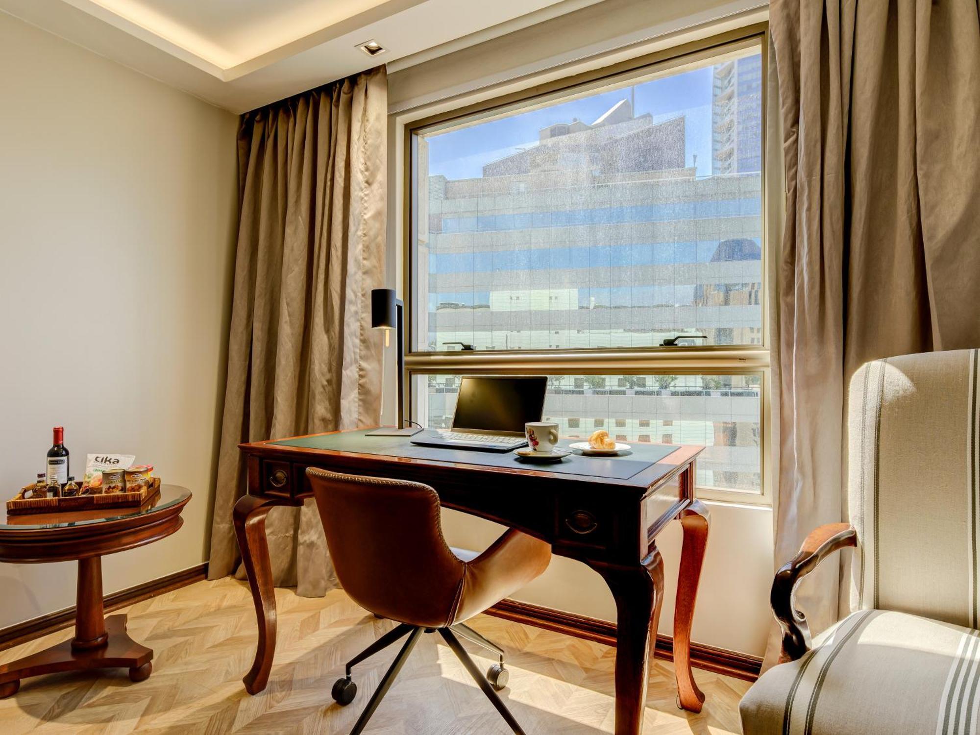Executive King Suite