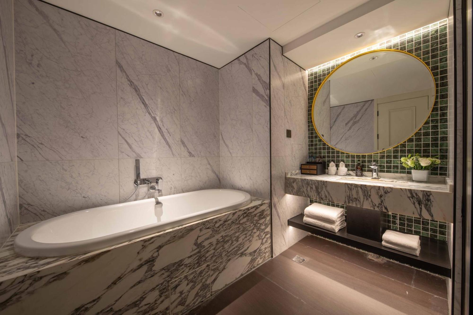 Executive King Room