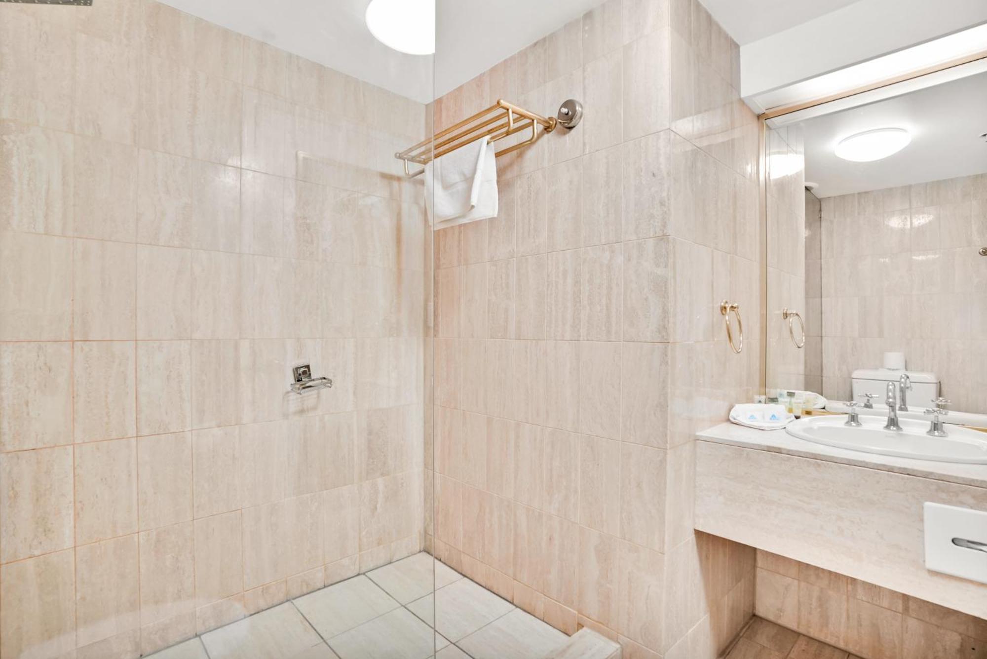 Standard Suite