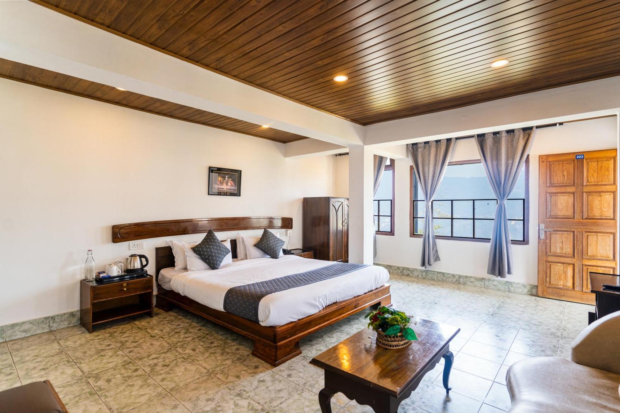 King Room with Balcony