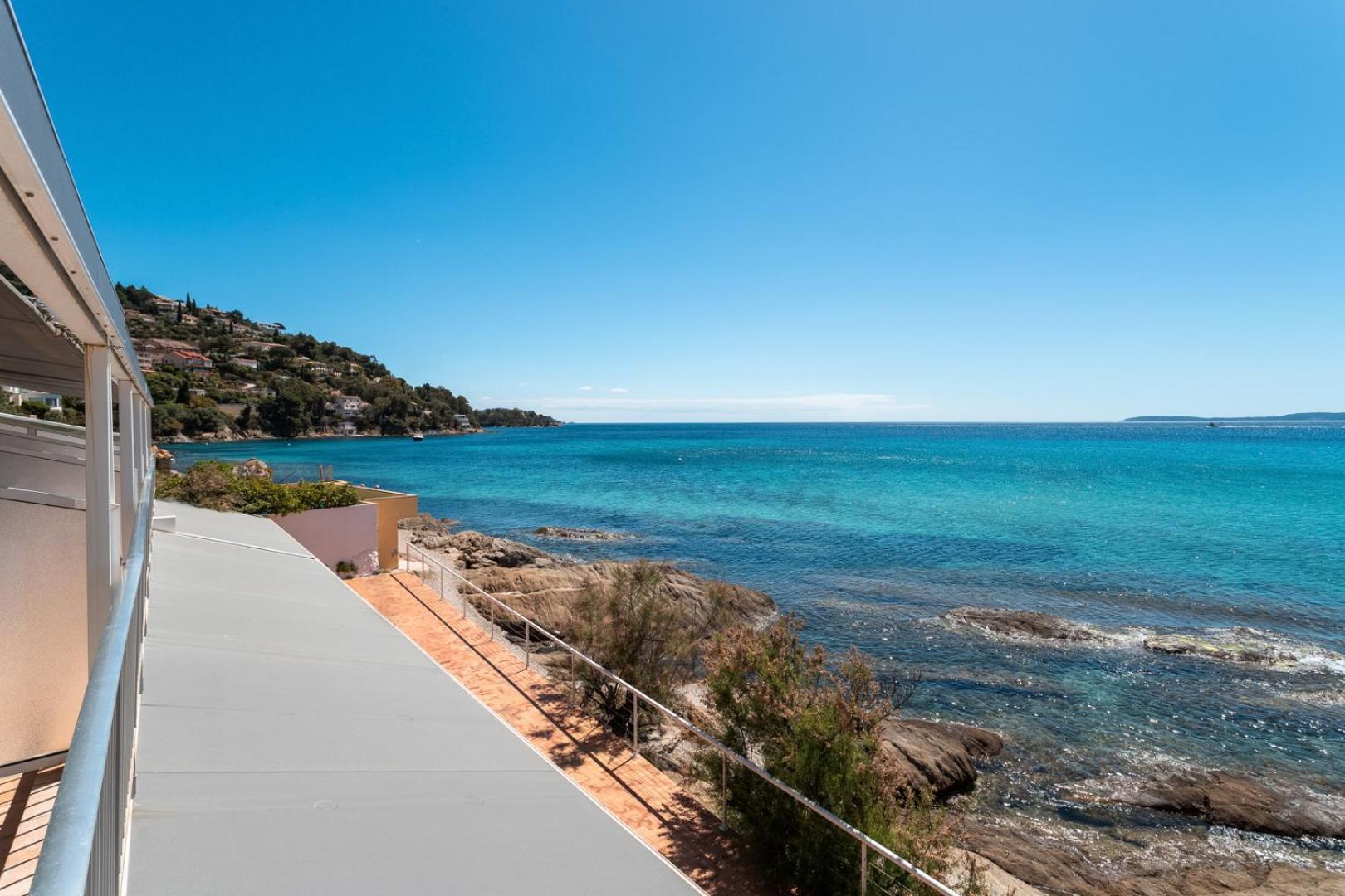 Double Room with Balcony and Sea View