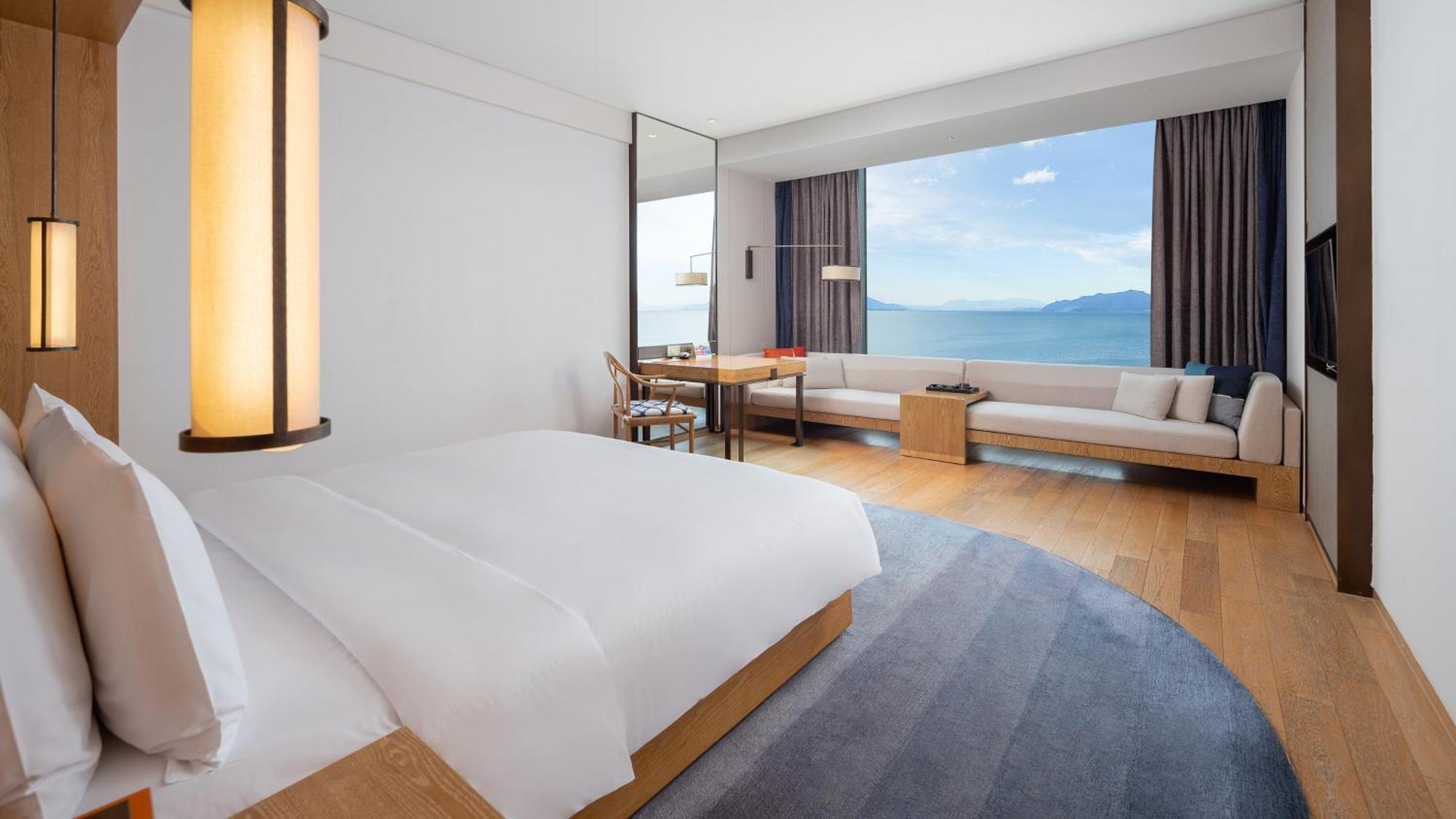1King Premium 180Degree Erhai View High FL