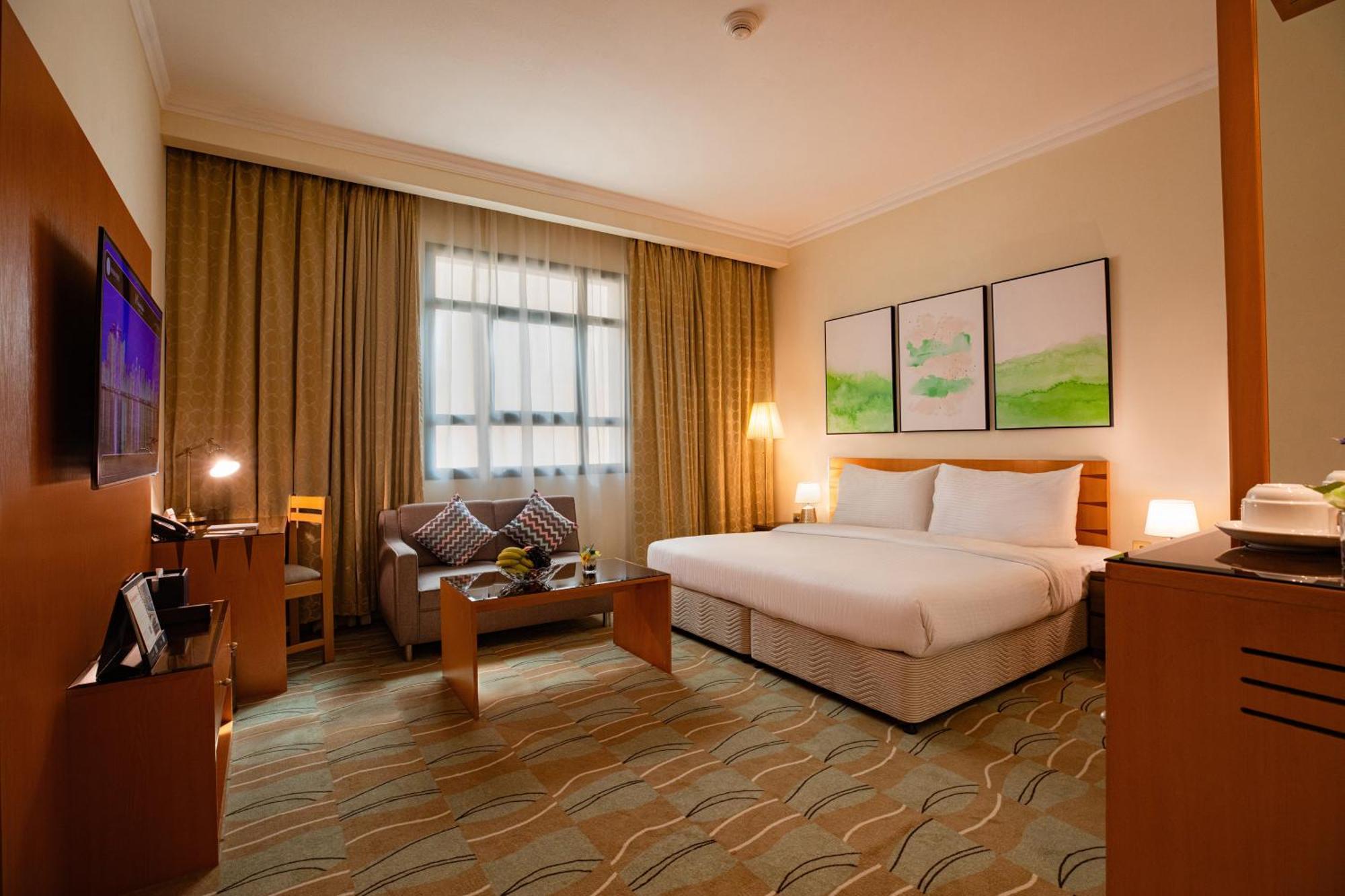 Deluxe King Room