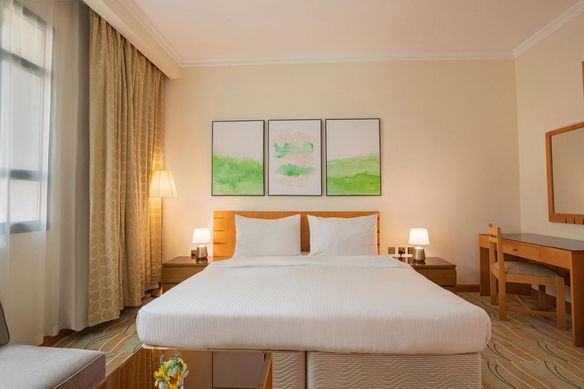 Superior Queen Room