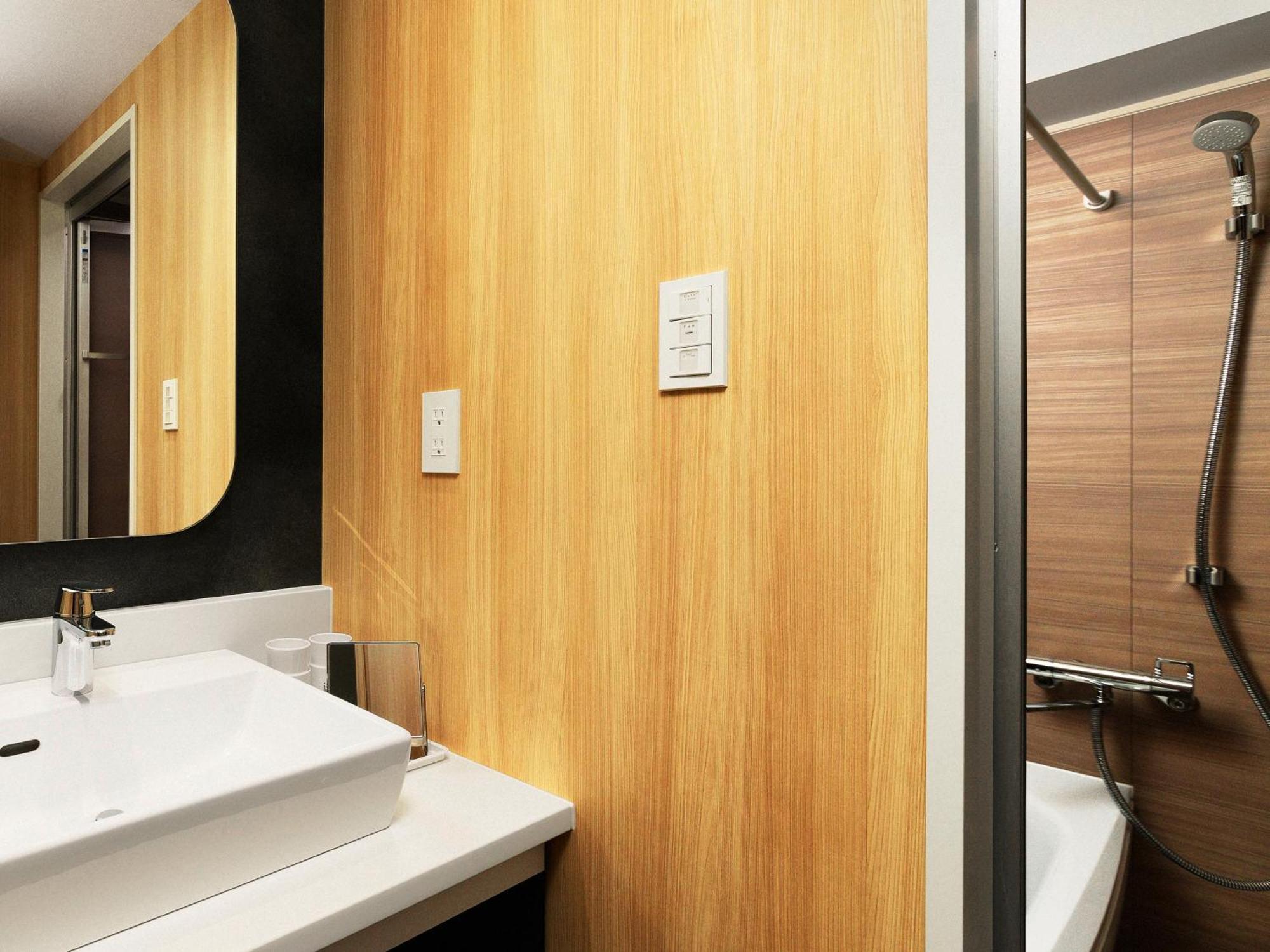 One-Bedroom Japanese Style Apartment For 5