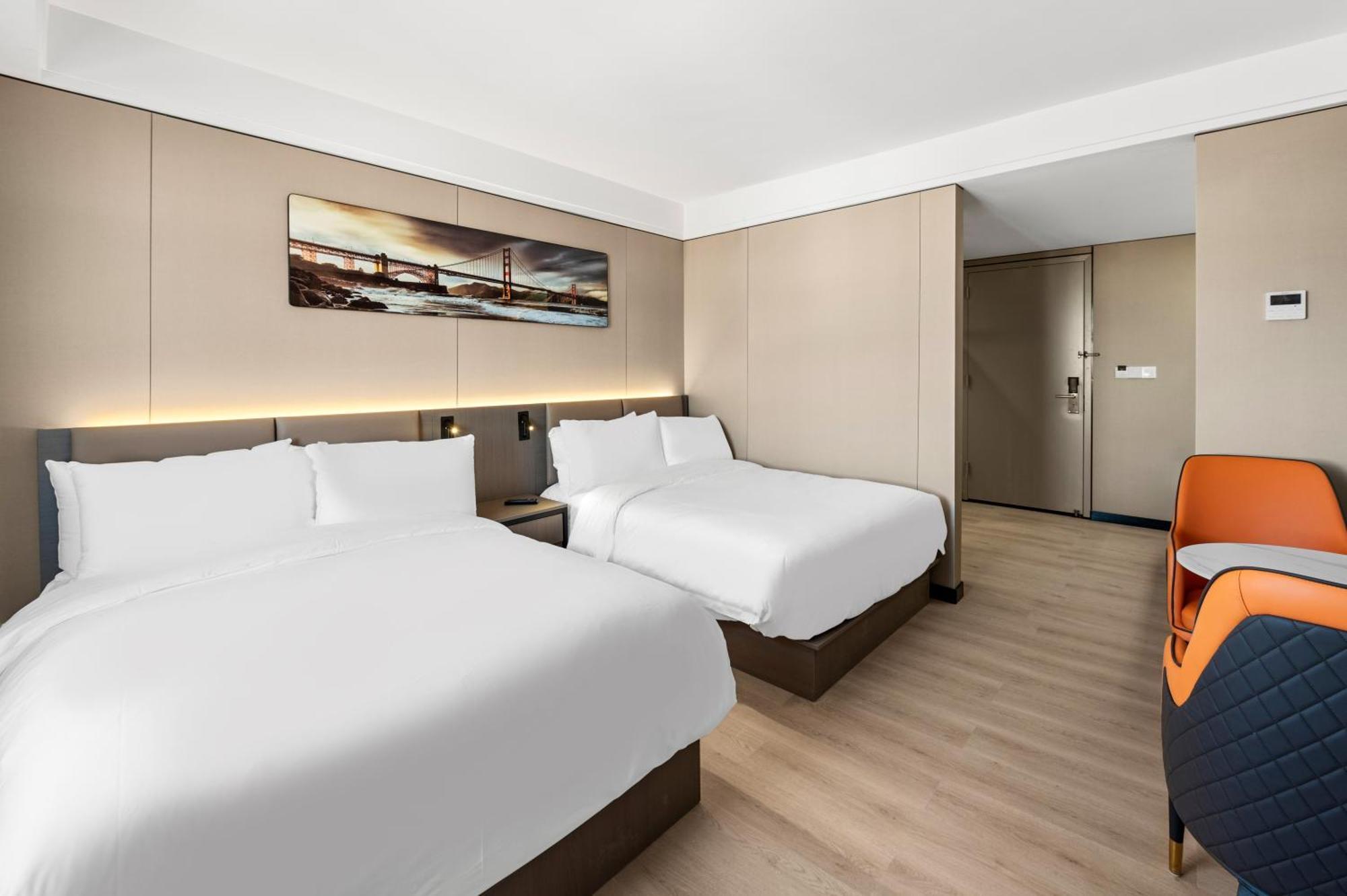 Deluxe Double Room (1 adult + 1 child)
