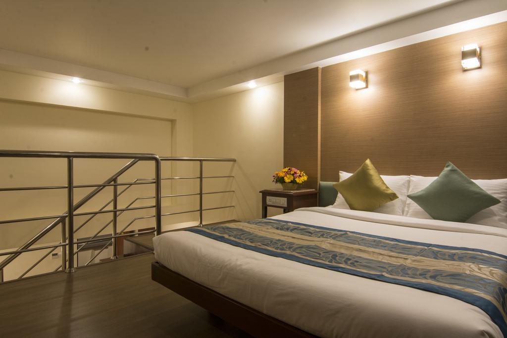 Duplex Quadruple Room