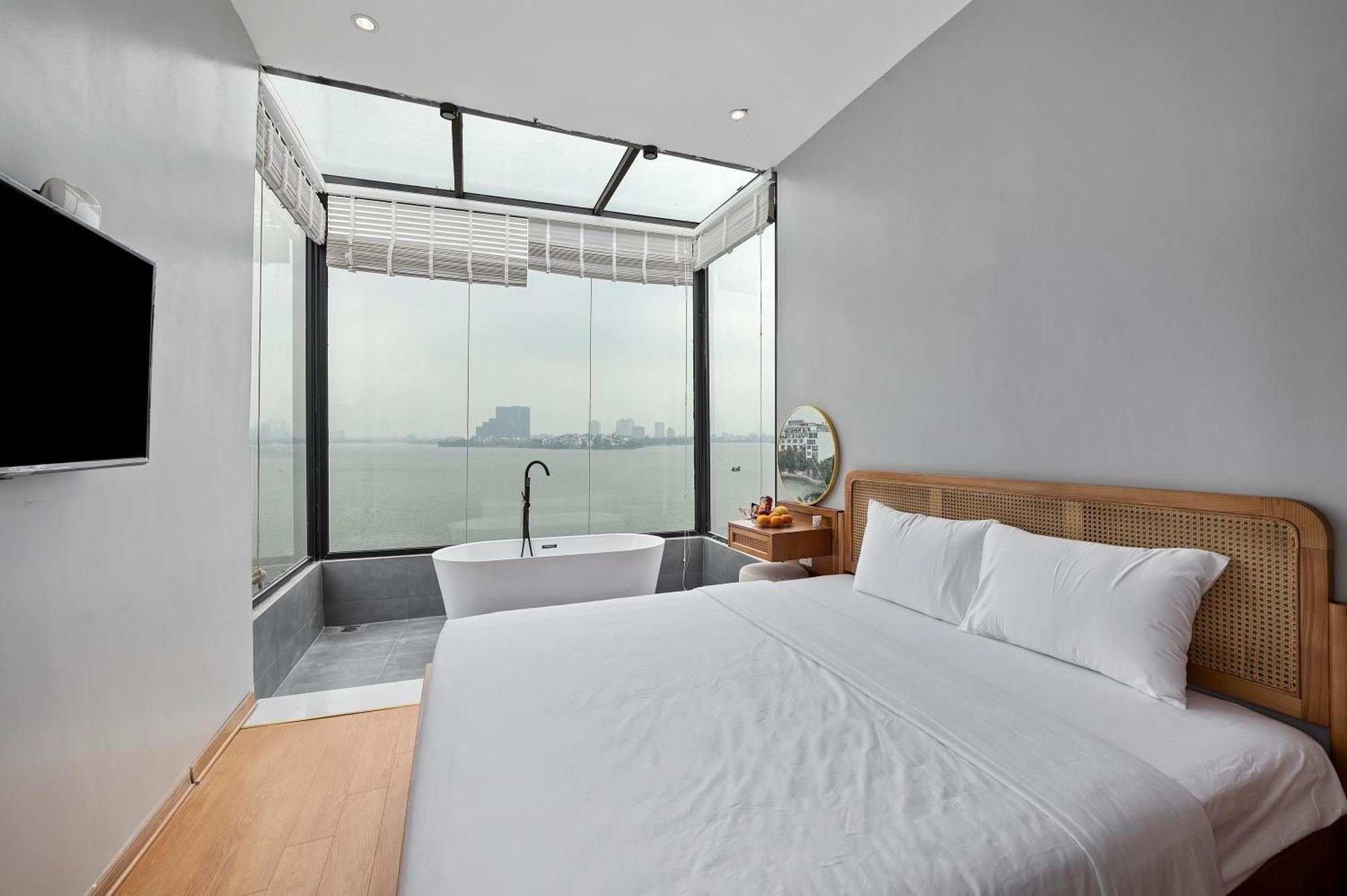 King Room with Lake View
