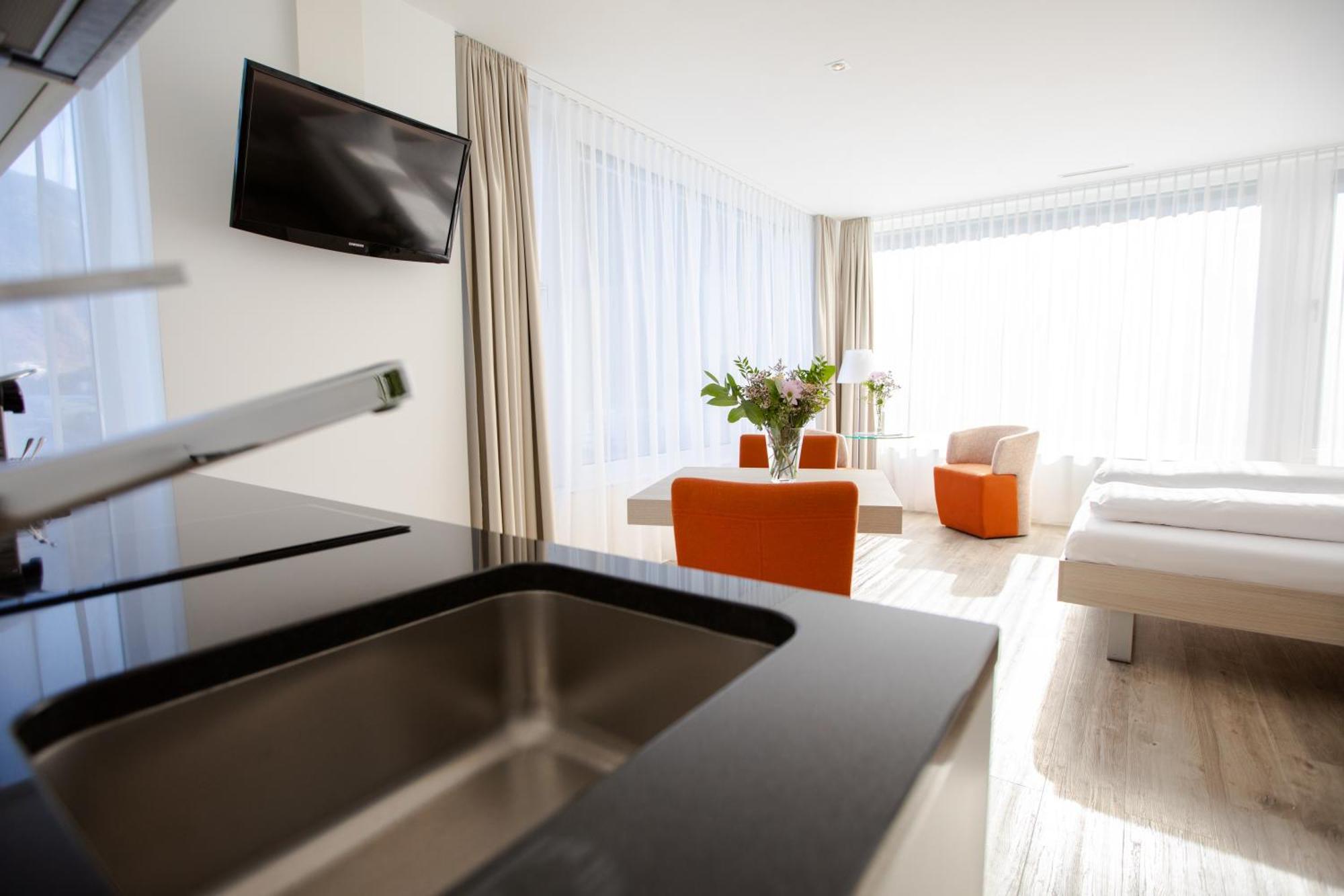 Deluxe Room Mountain View