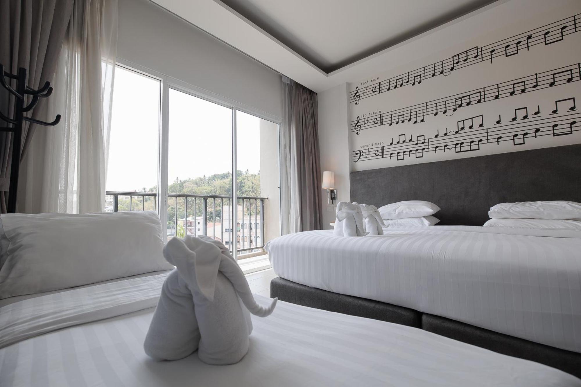 Indy Deluxe Double Room