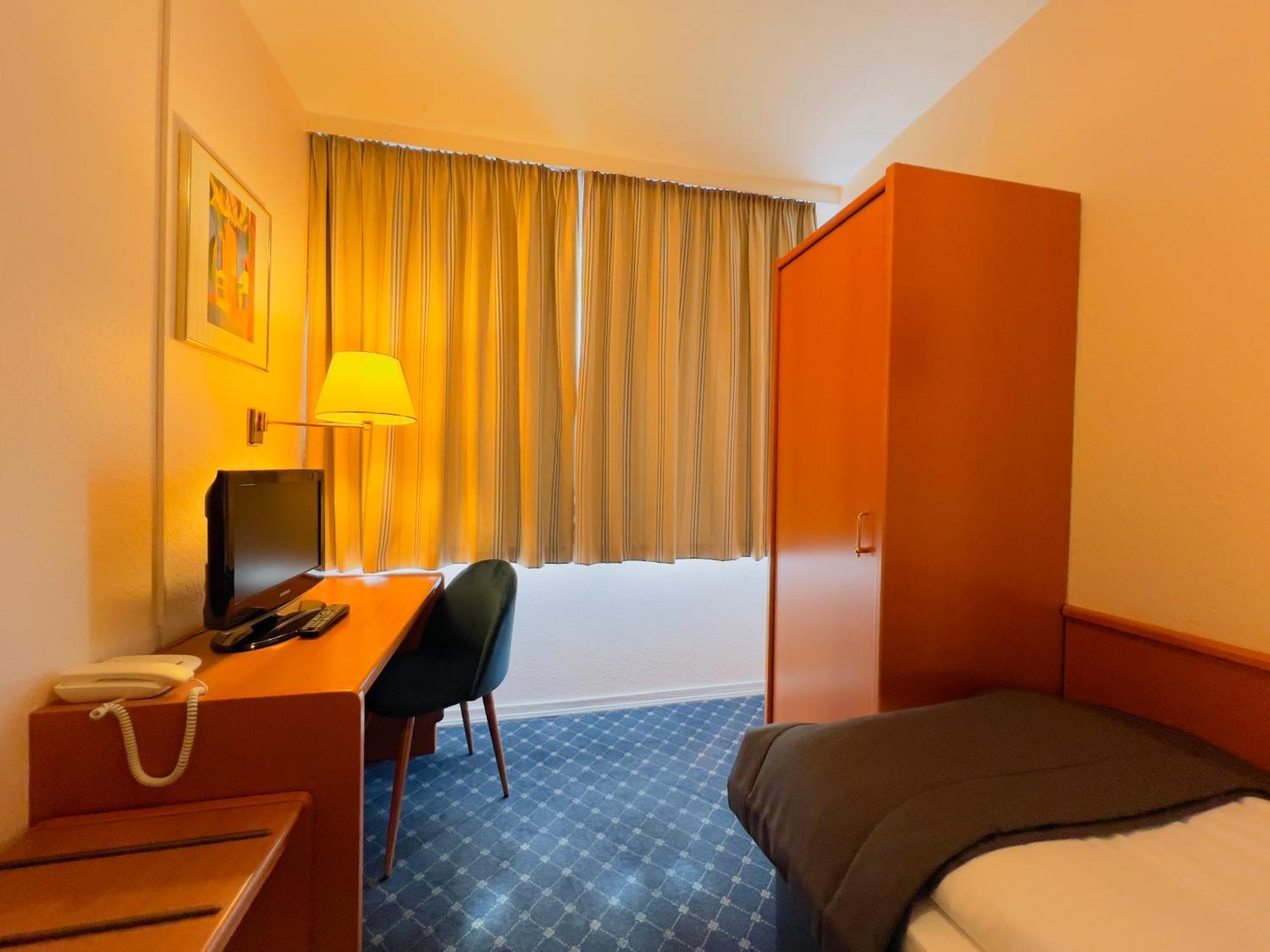 Comfort Single Room