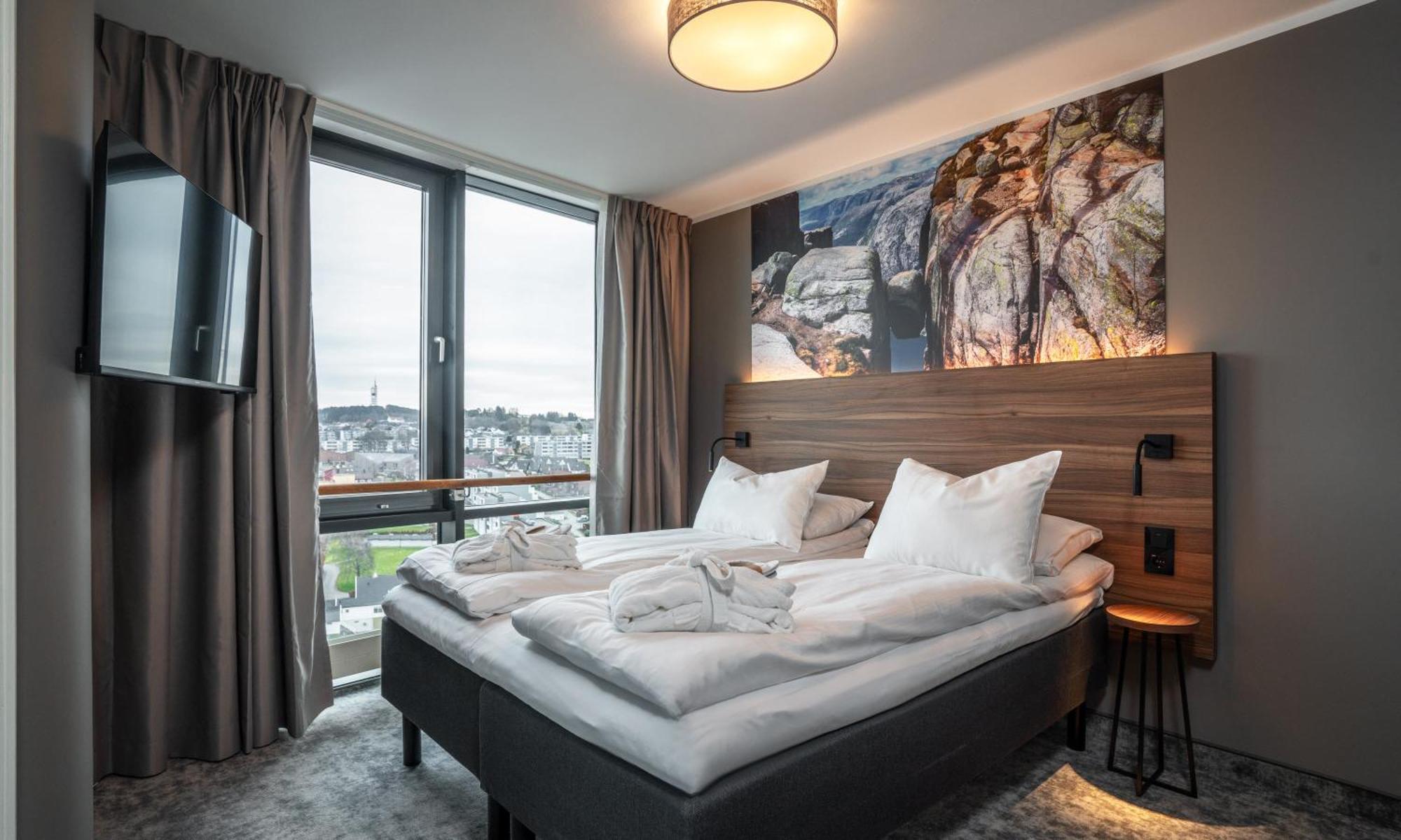Suite with City View