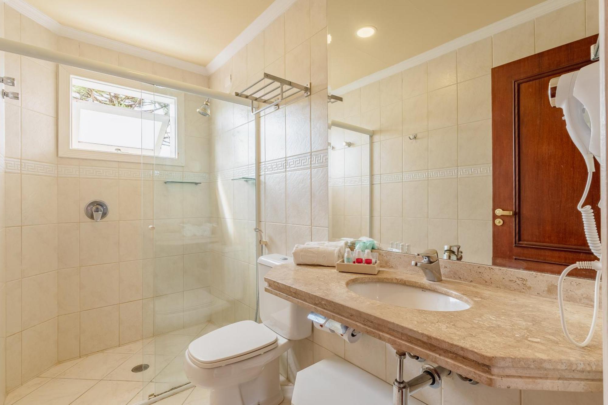 Deluxe Suite with Balcony