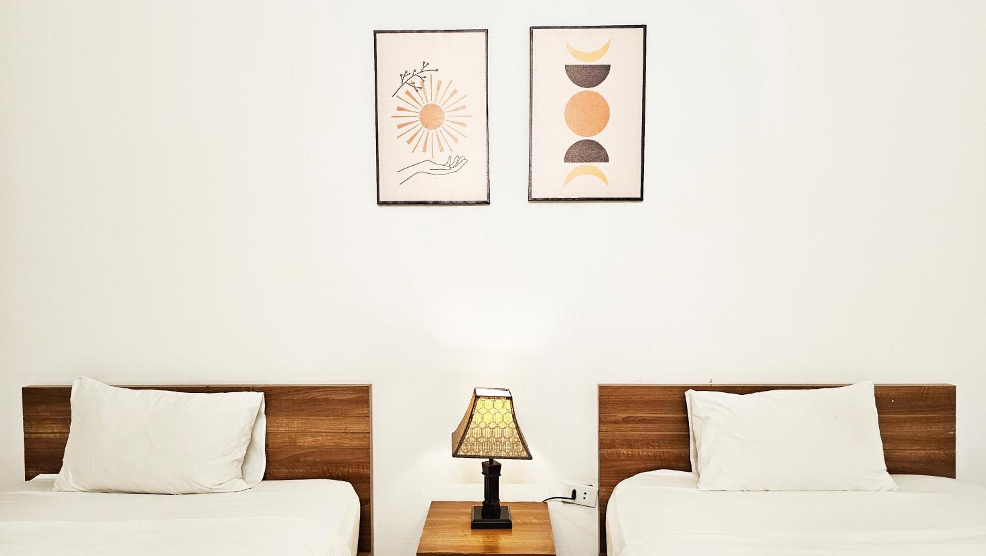 Standard Twin Room