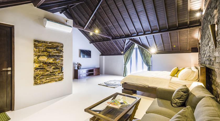 Deluxe Quadruple Room