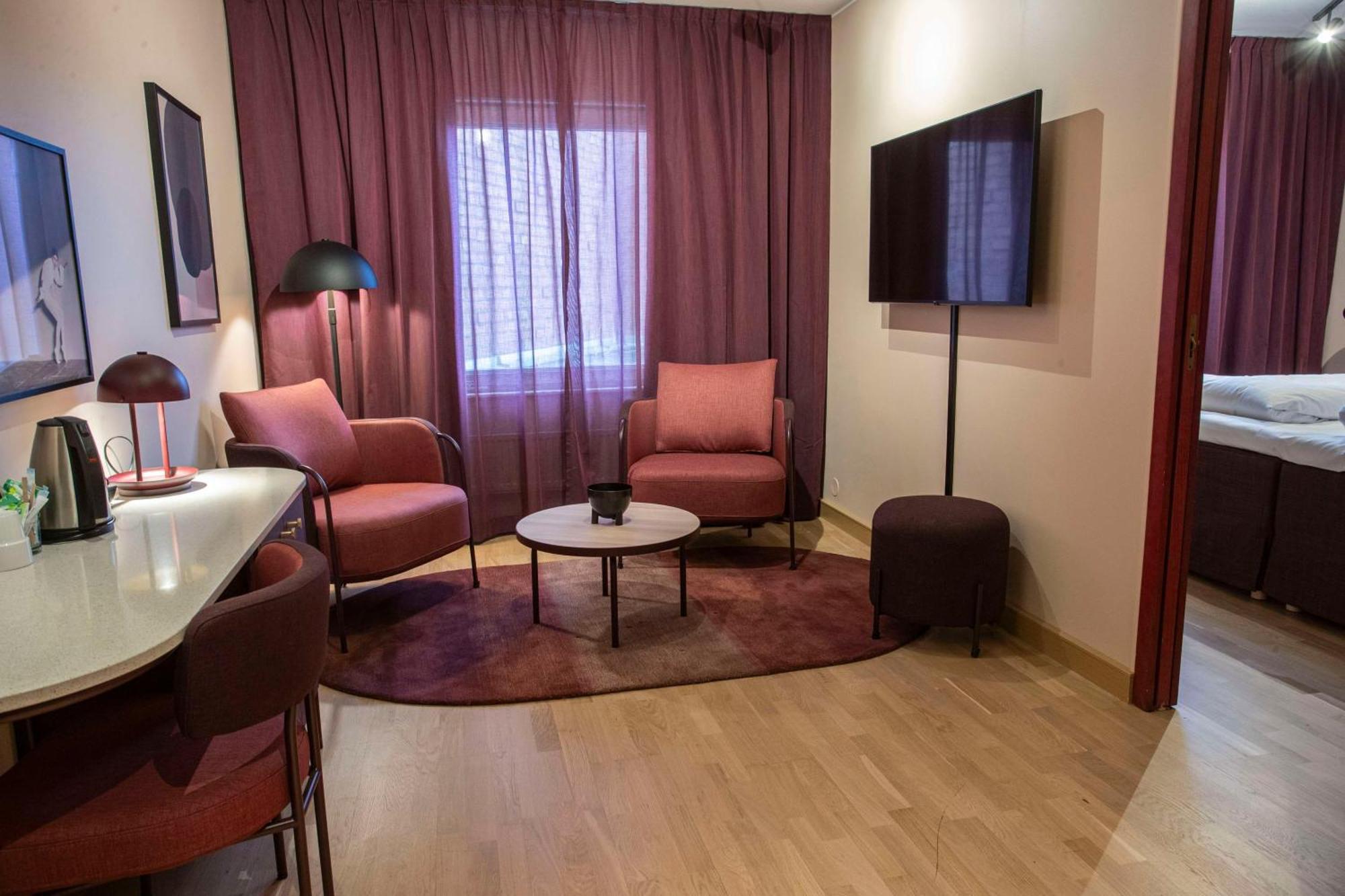 Superior King Room