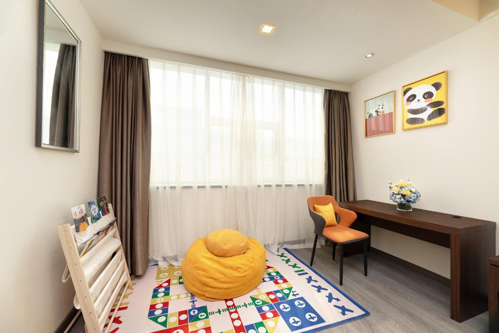 Queen Suite