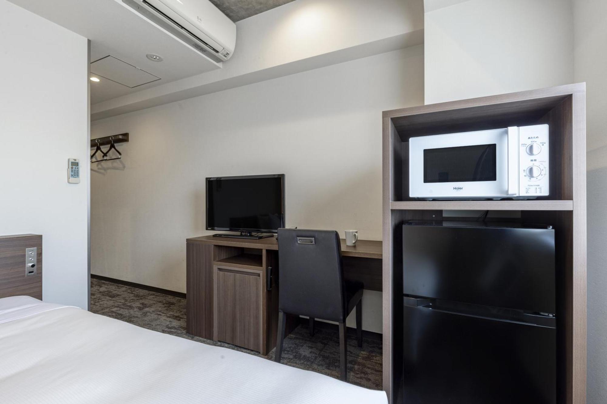 Cozy Single Room with  Single Bed and In-room Washer-Dryer 1Adult