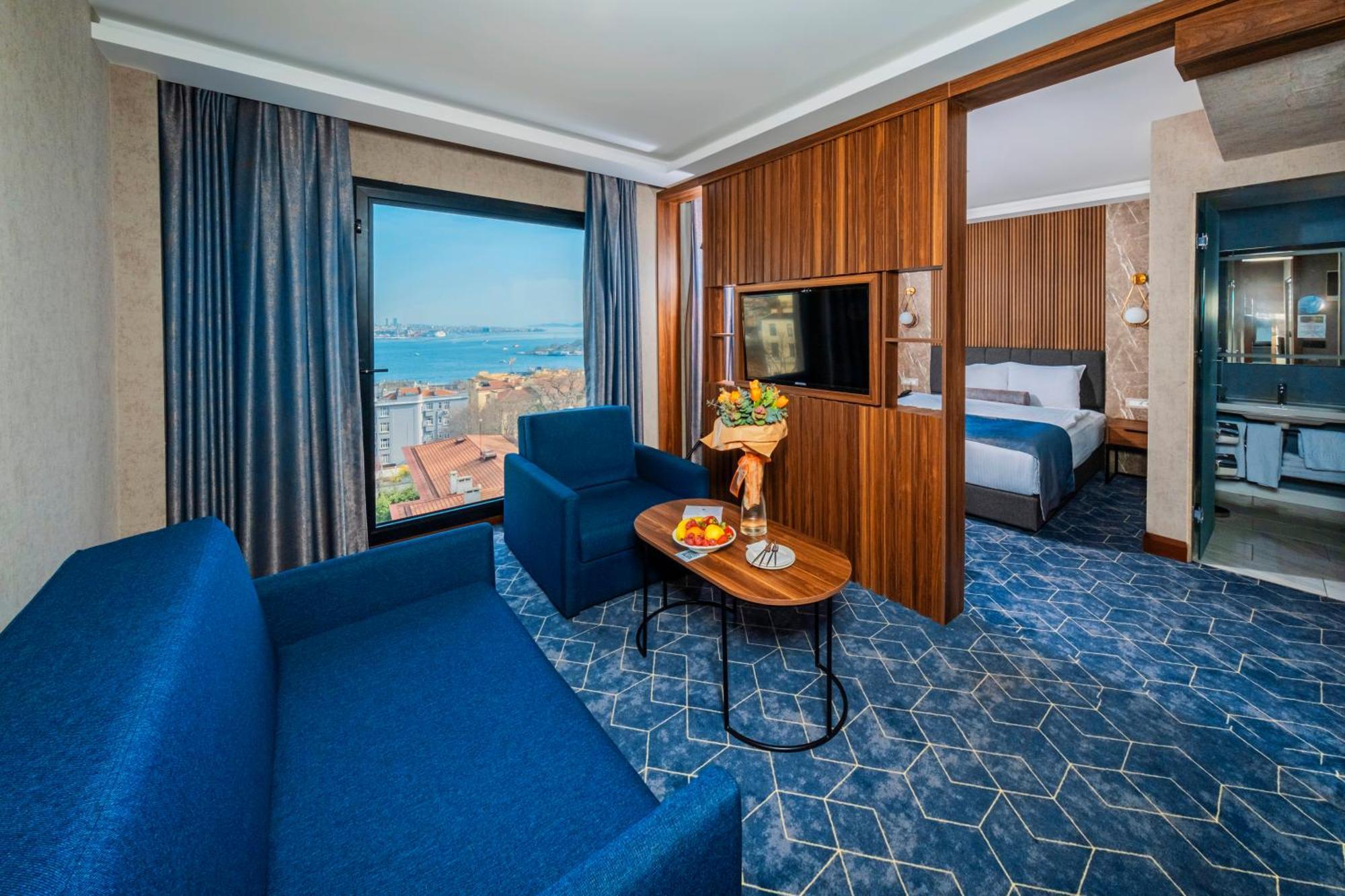 Superior Suite with Sea View