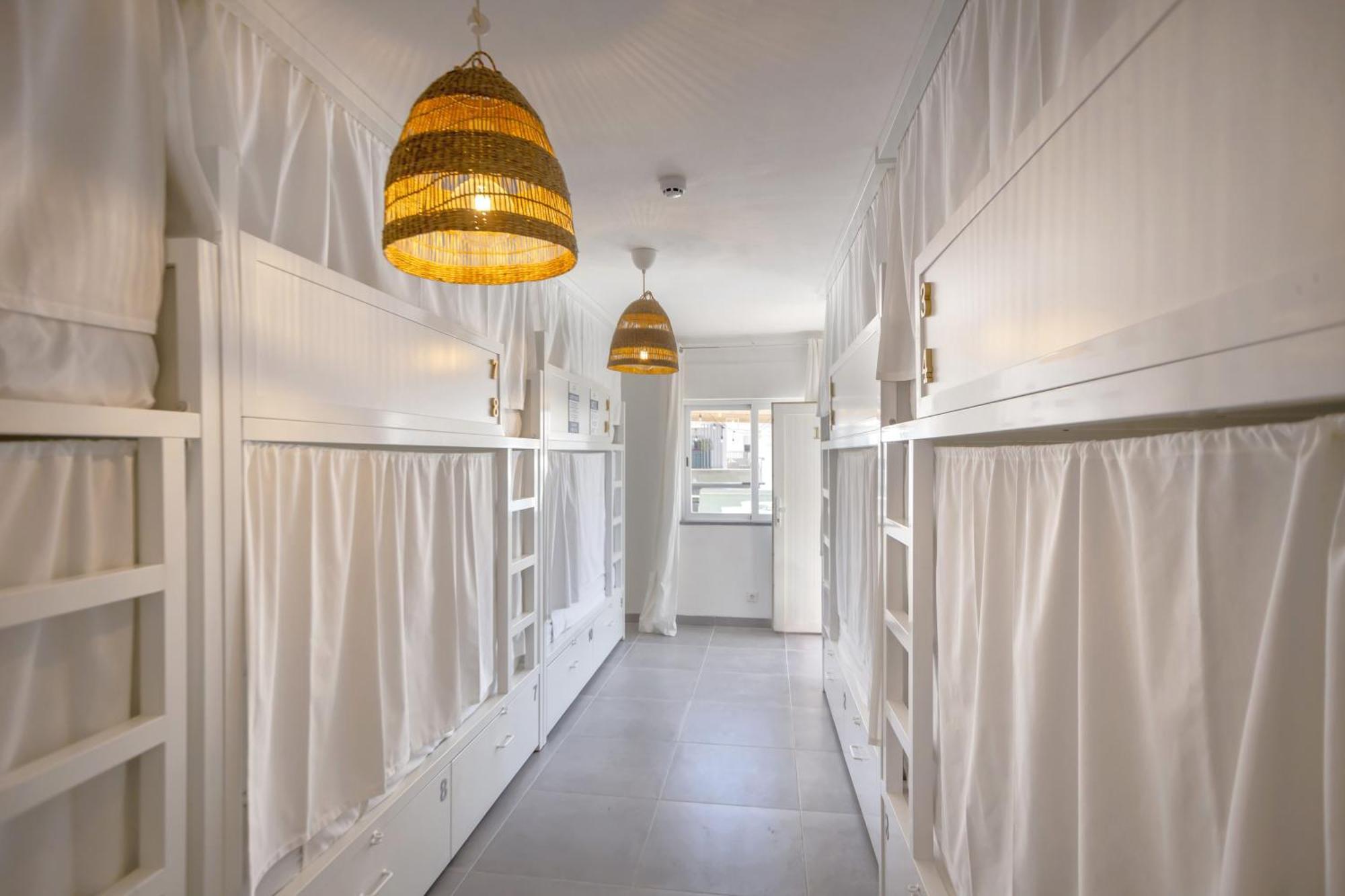 Bed in 4-Bed Mixed Dormitory Room