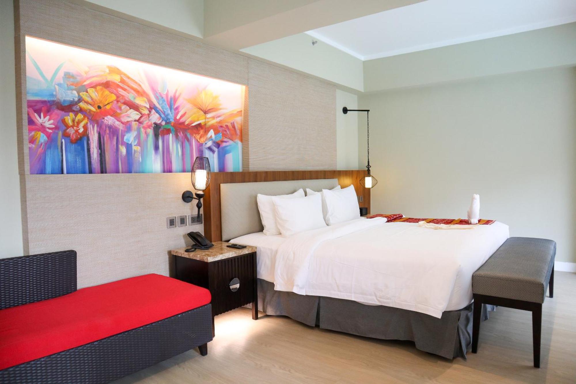 East Junior Suite