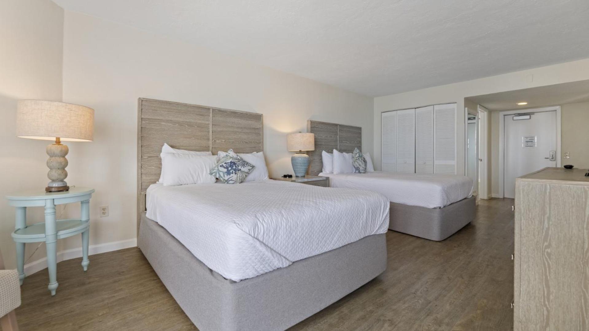 Queen Suite with Sea View
