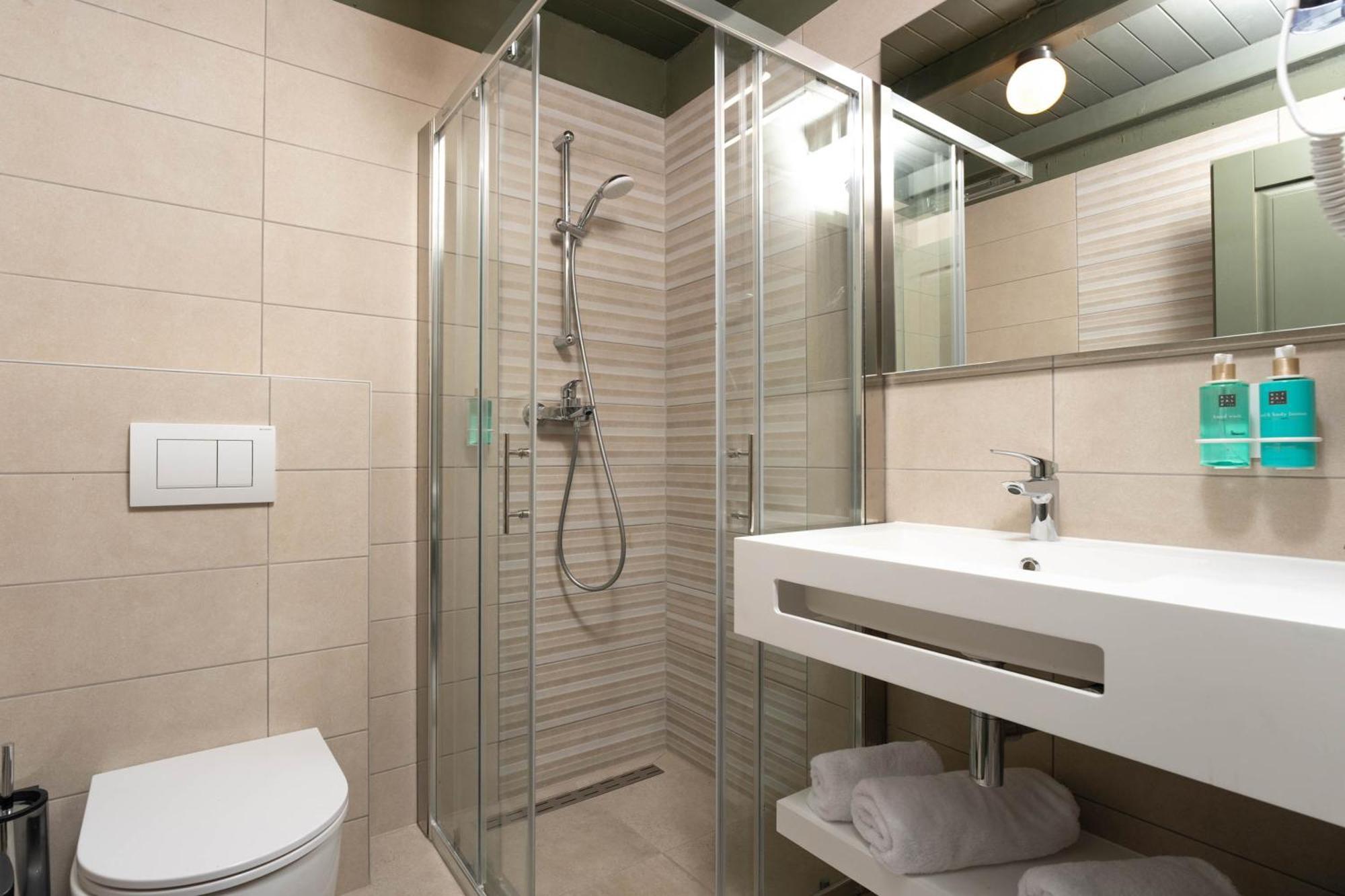 Premium Twin Room