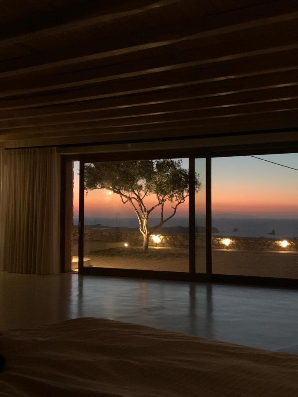 Majesty Suite with Outdoor Hot Tub