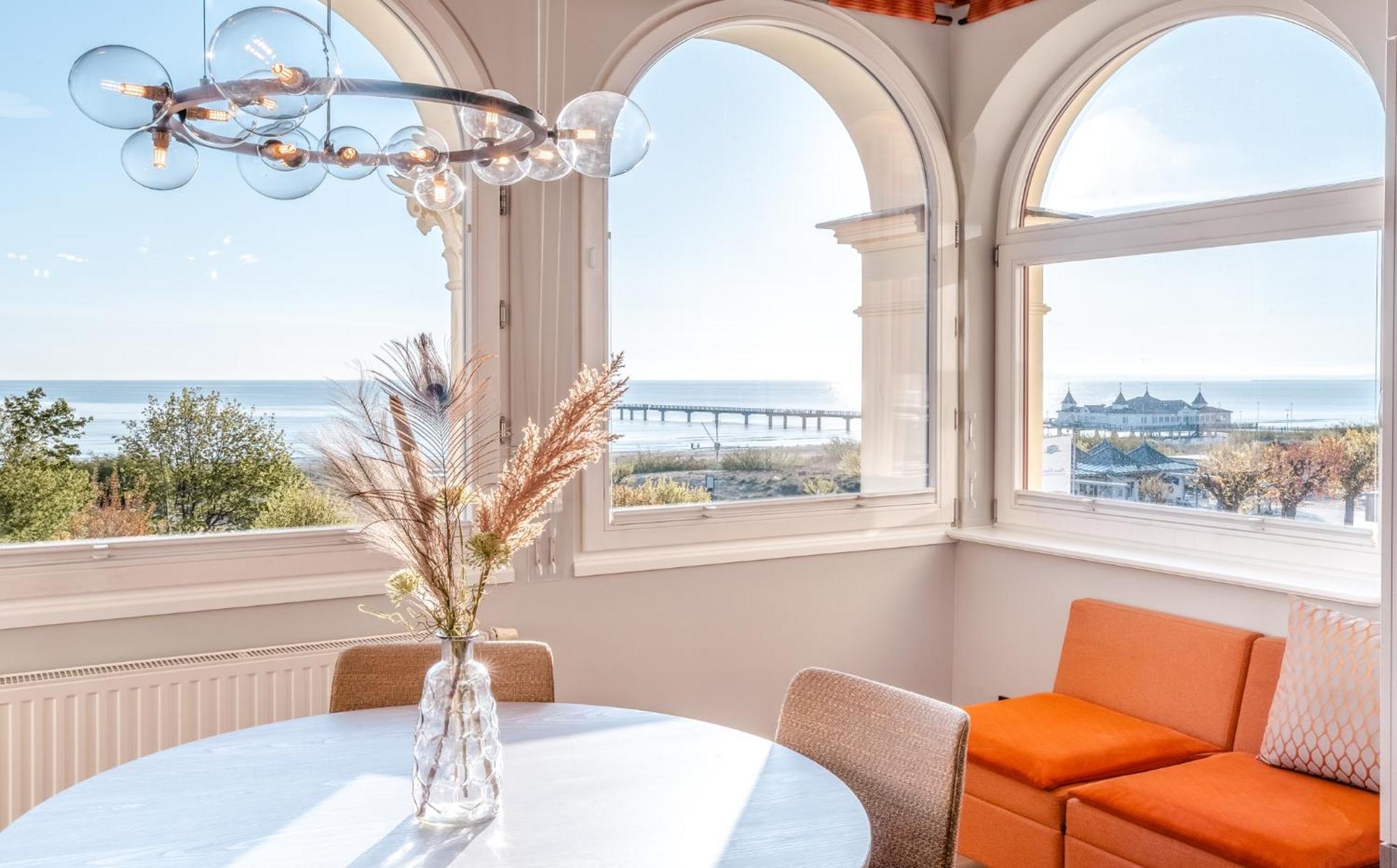 One-Bedroom Apartment with Sea View