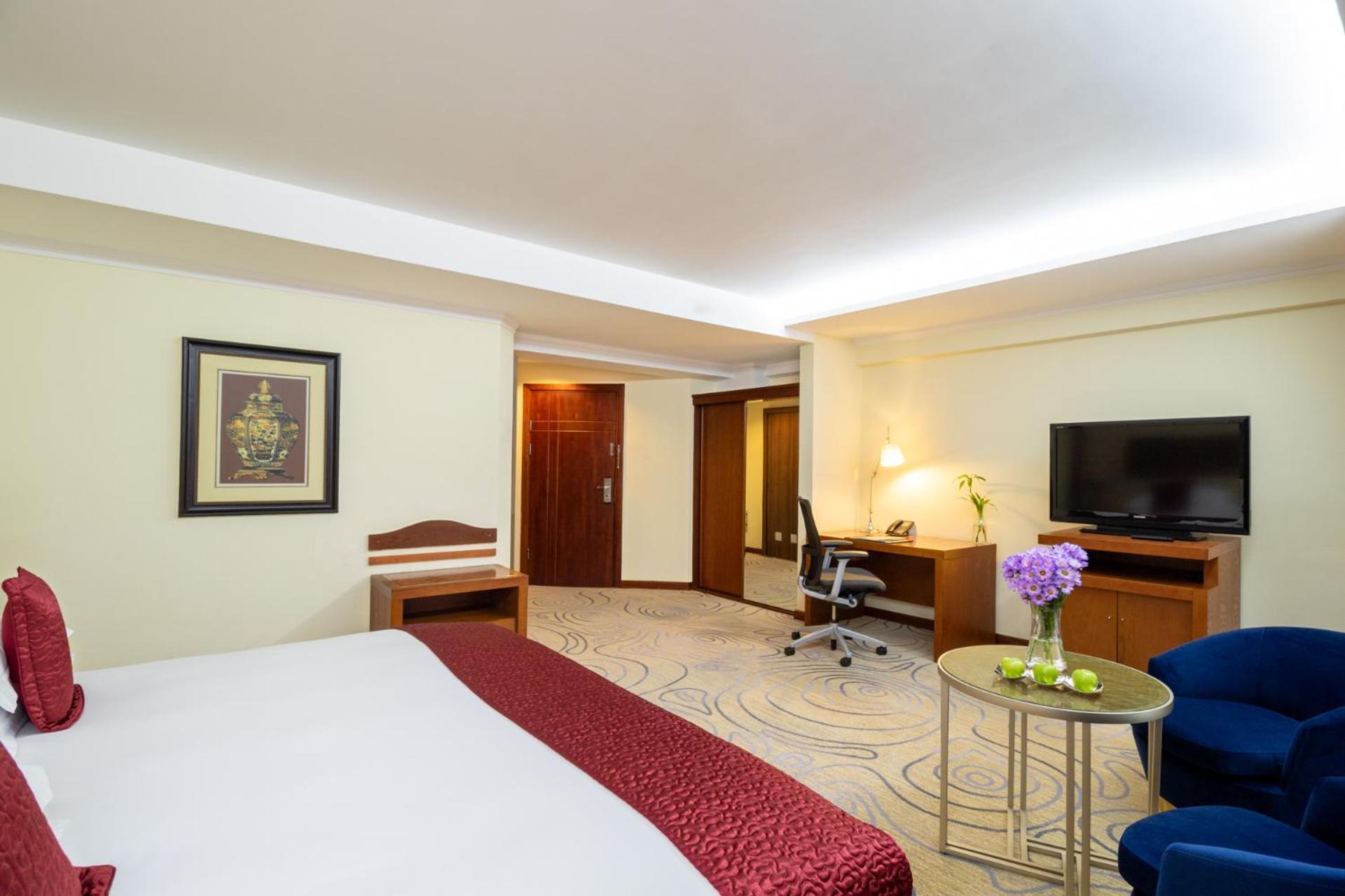 Deluxe King Room