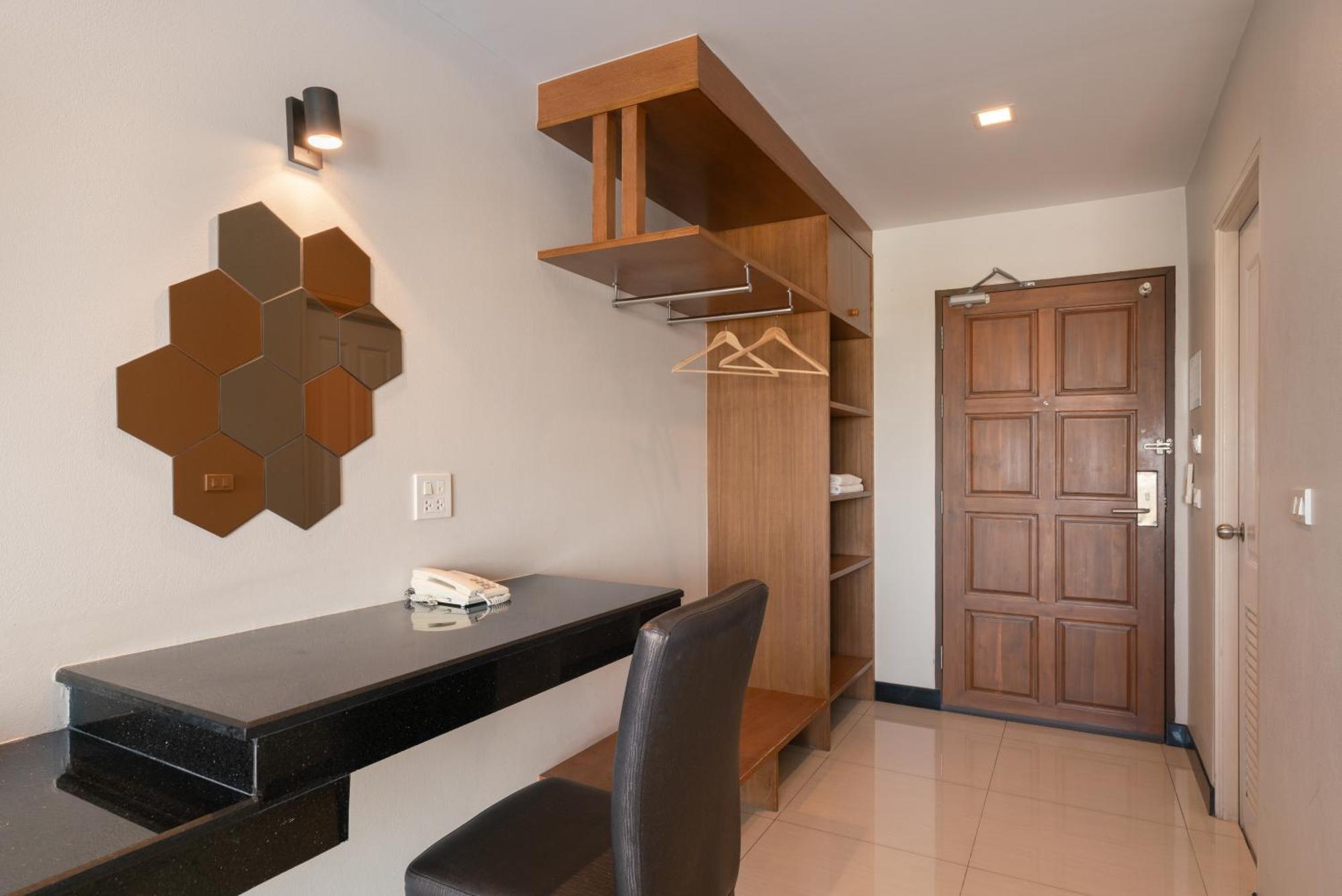 Deluxe Triple Room with Balcony