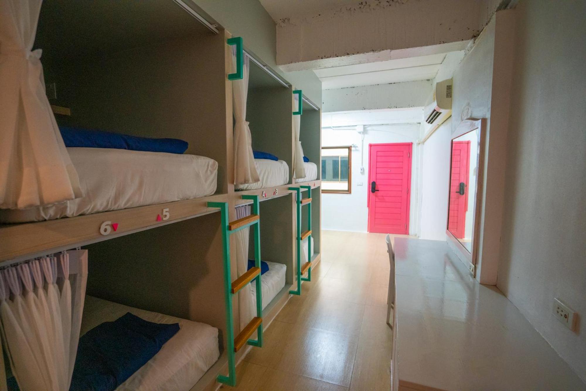 Bed in 6-Bed Mixed Dormitory Room