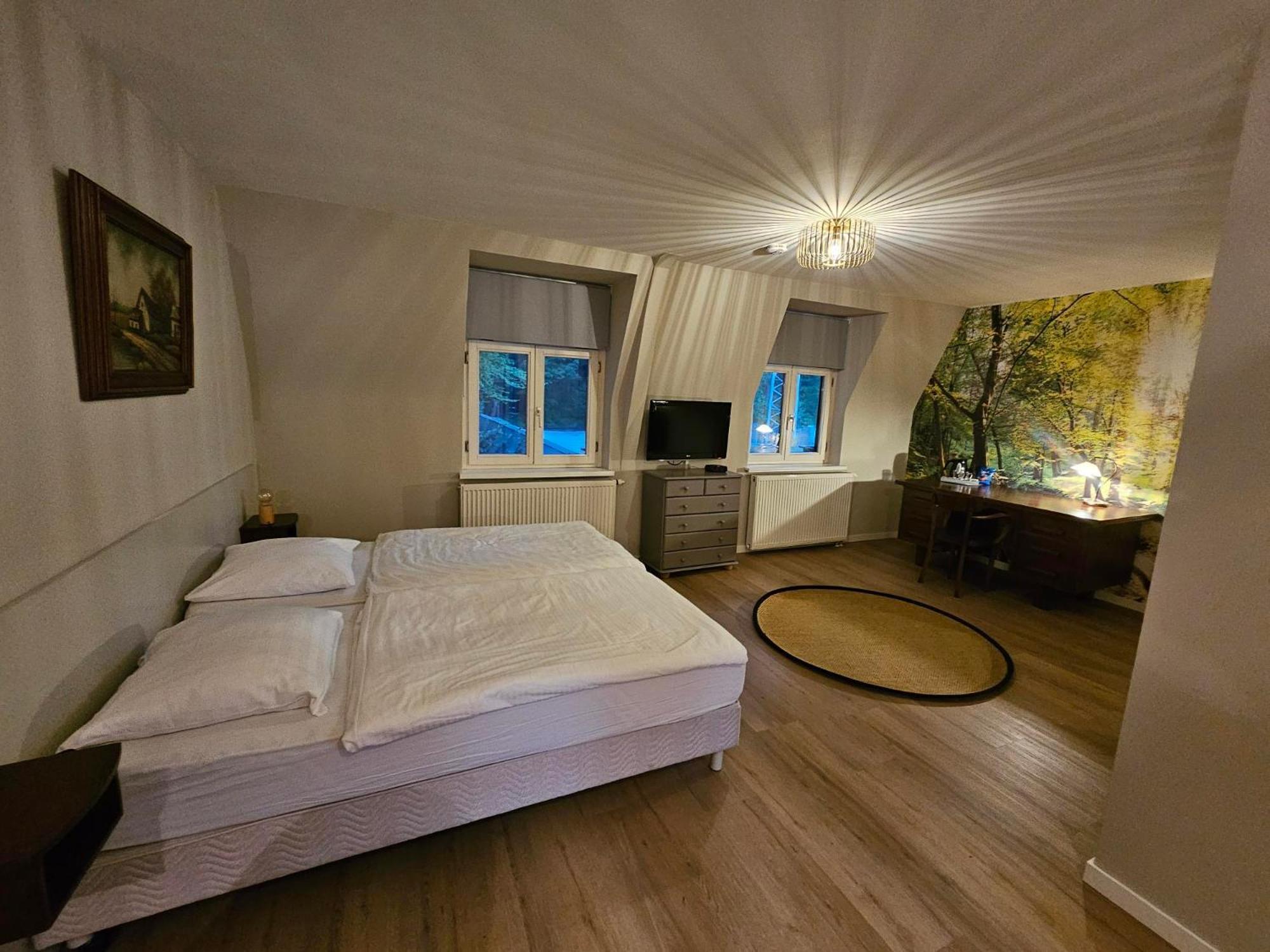 Standard Twin Room,1586823630:JPEG
