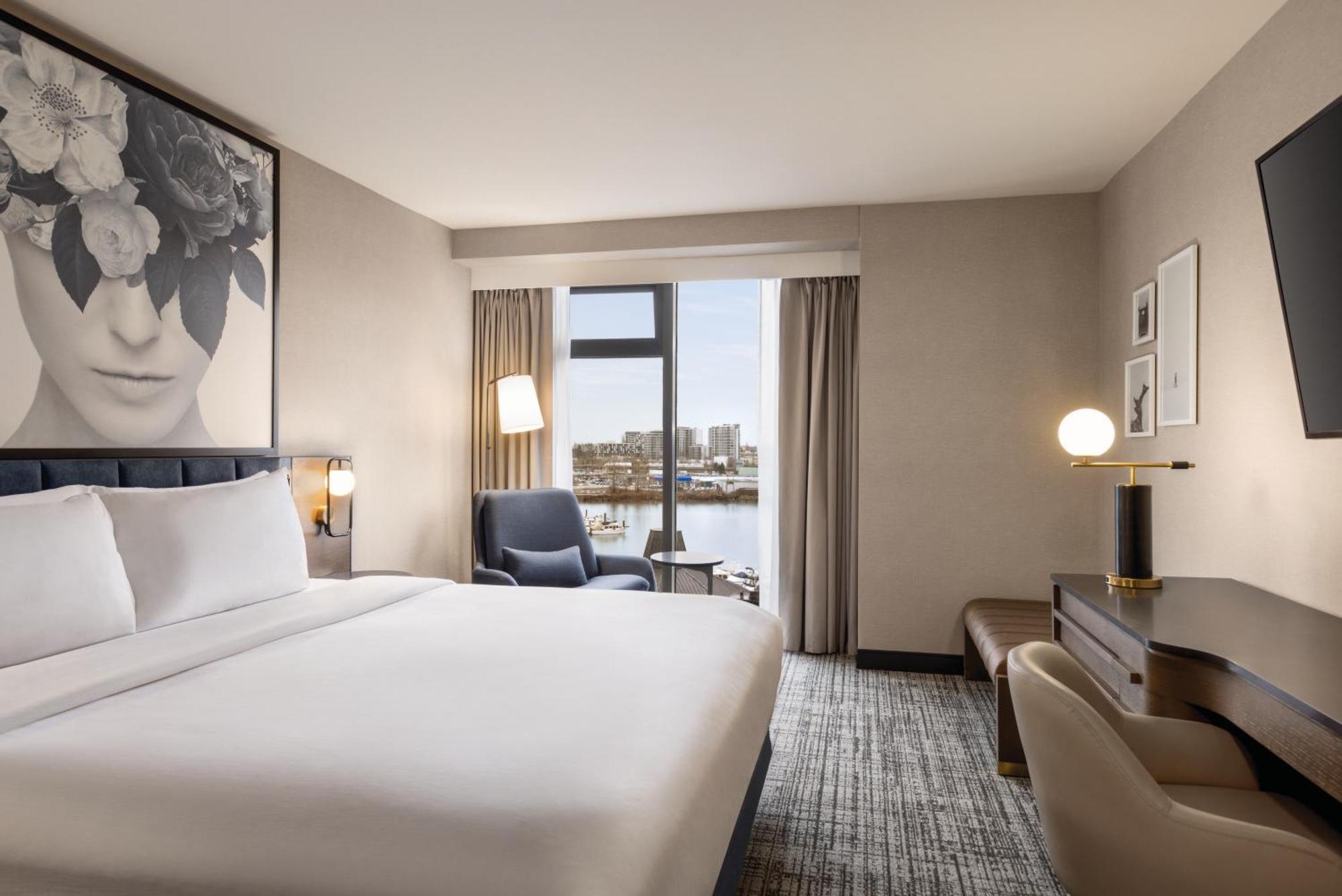 King Room with Roll-In Shower and Marina View - Non-Smoking