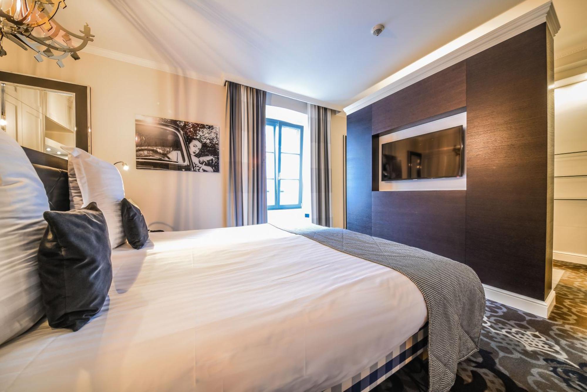 Suite with Spa Bath