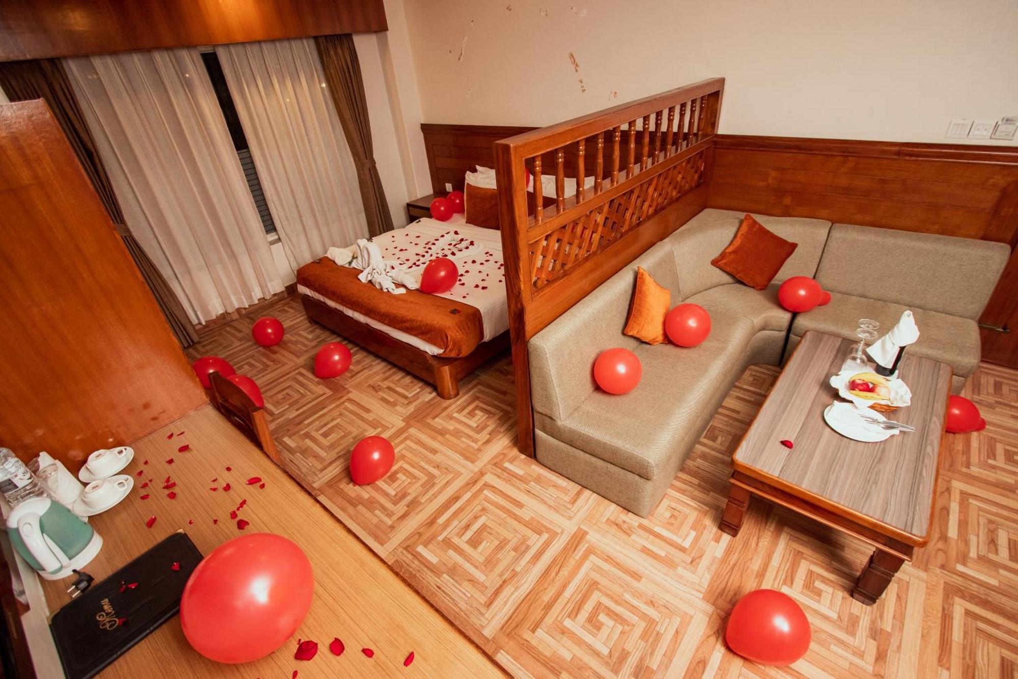 Deluxe Double or Twin Room with Lake View
