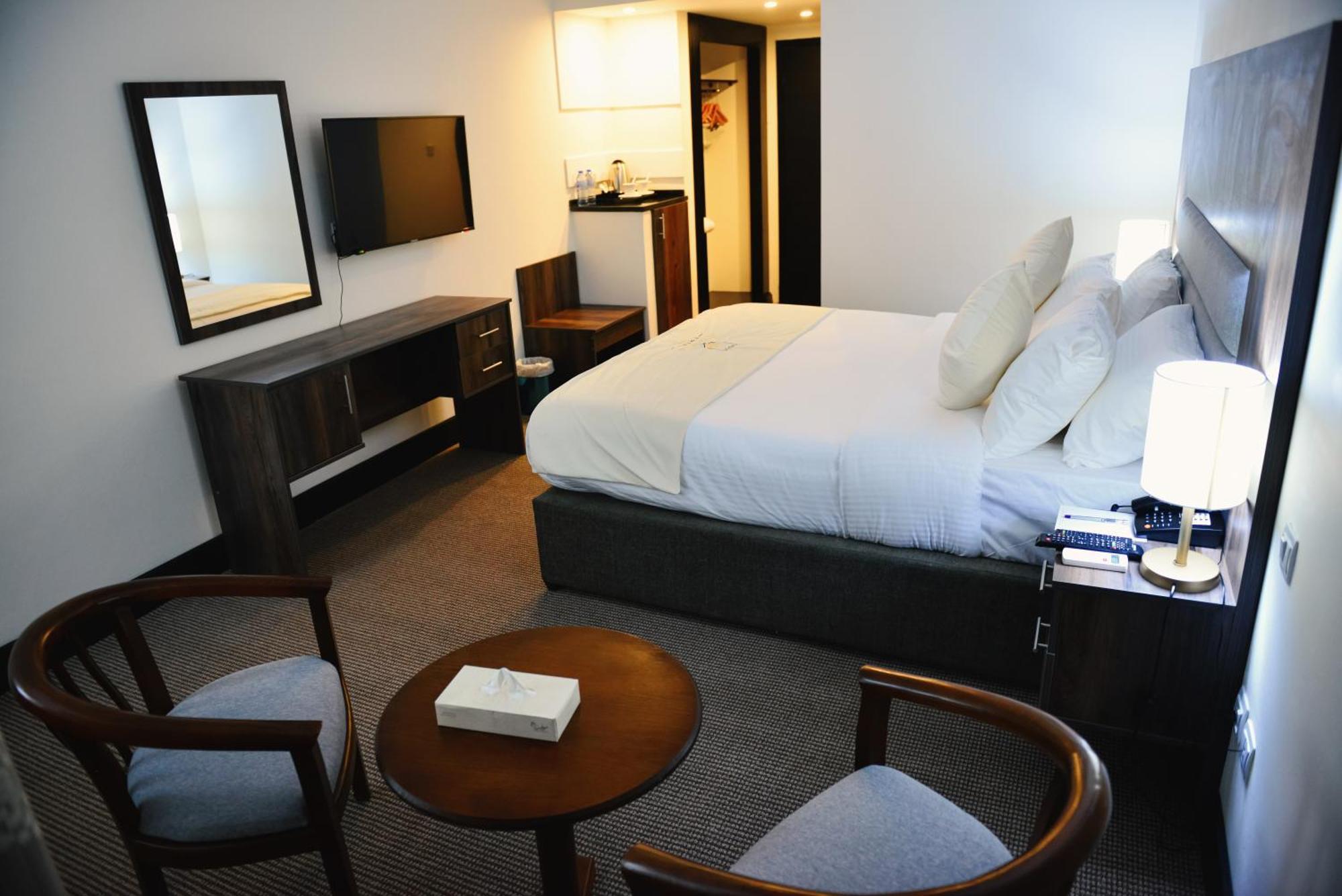 Deluxe Double or Twin Room