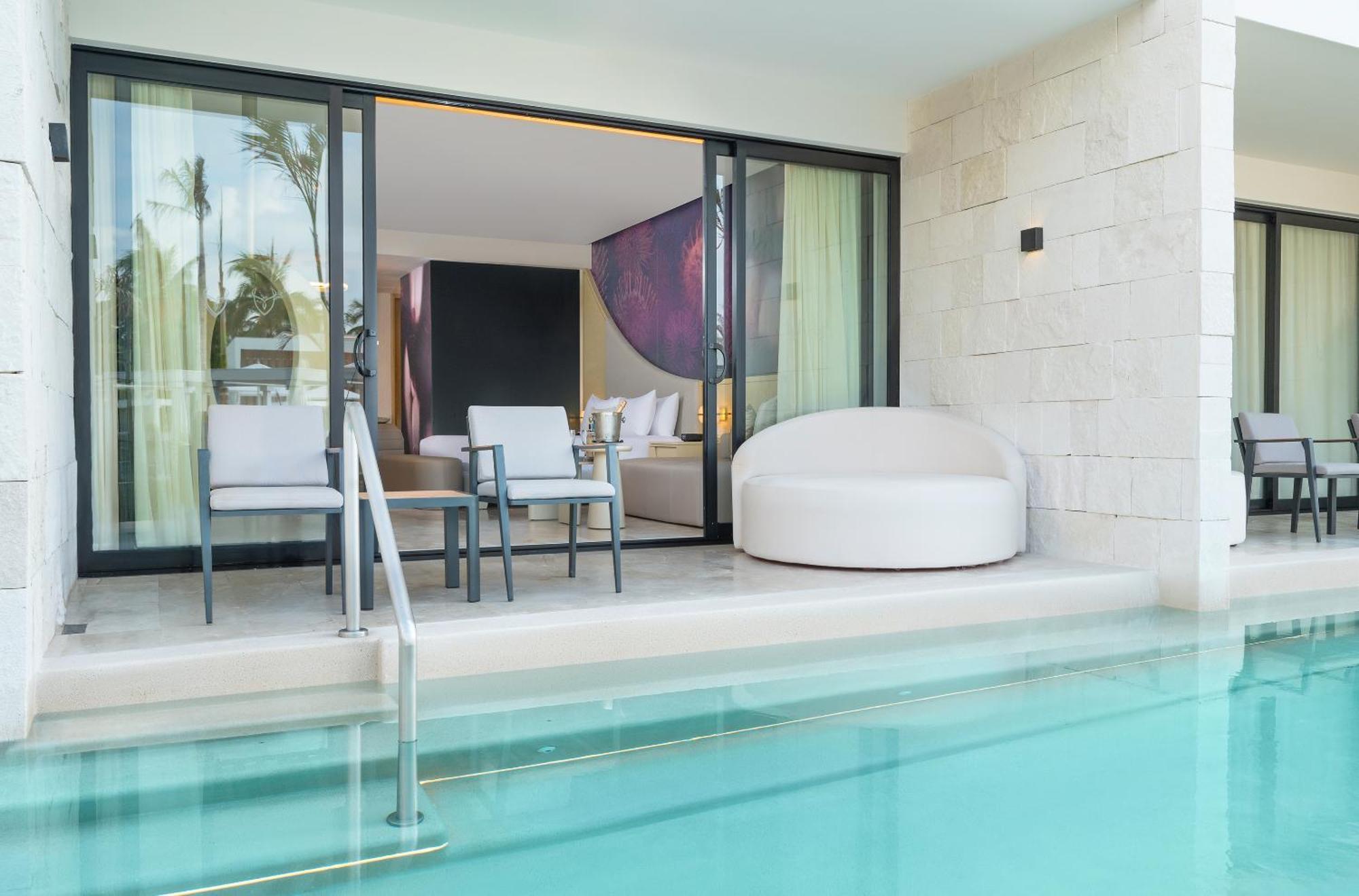 Beloved Tropical View Swim up Suite The Eden Section