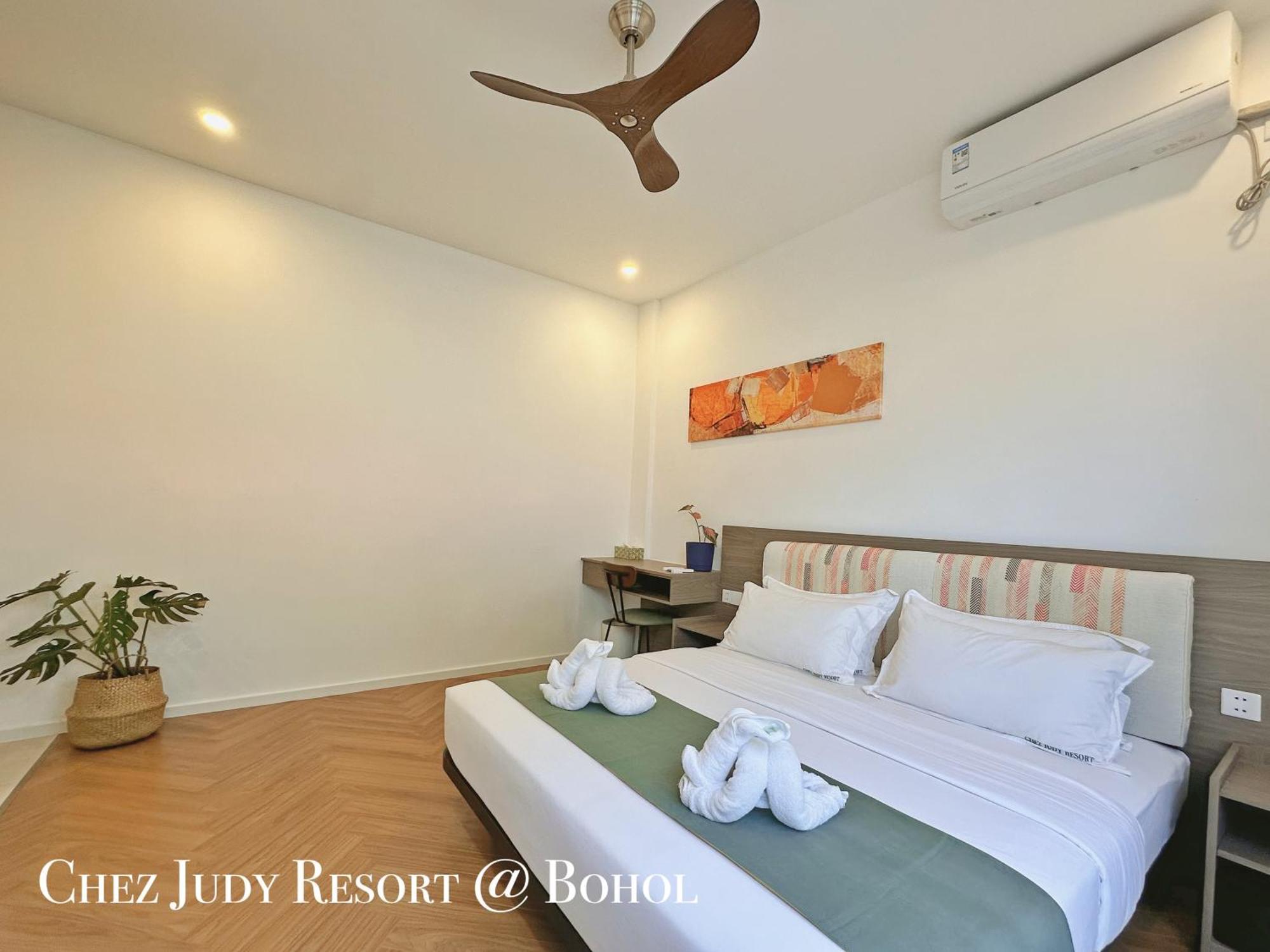 Double Room with Pool View